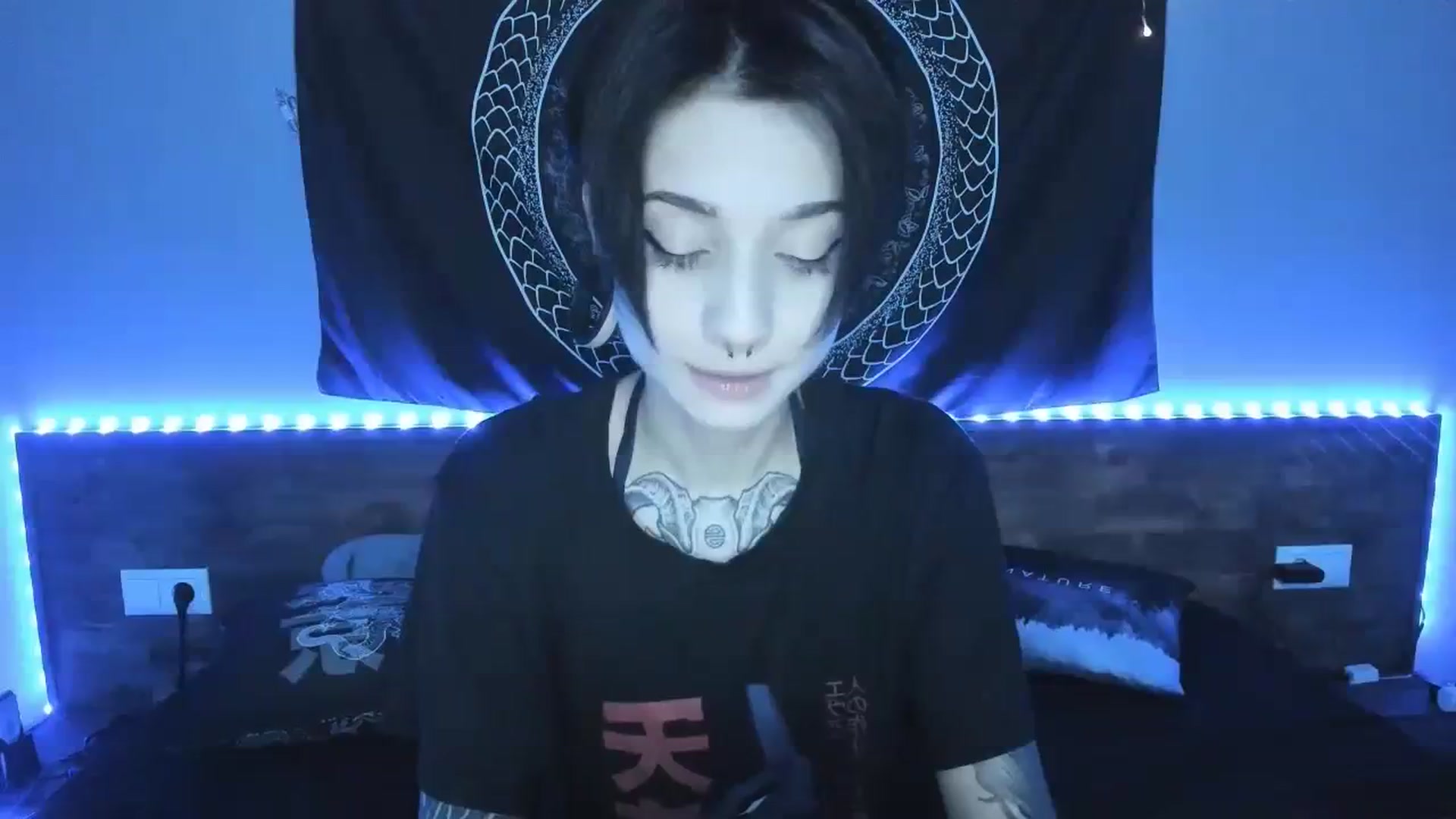 Gallery image thumbnail from Nikki_Carter's myfreecams stream on, 08/12/2023, 07:48 image 1 of 20