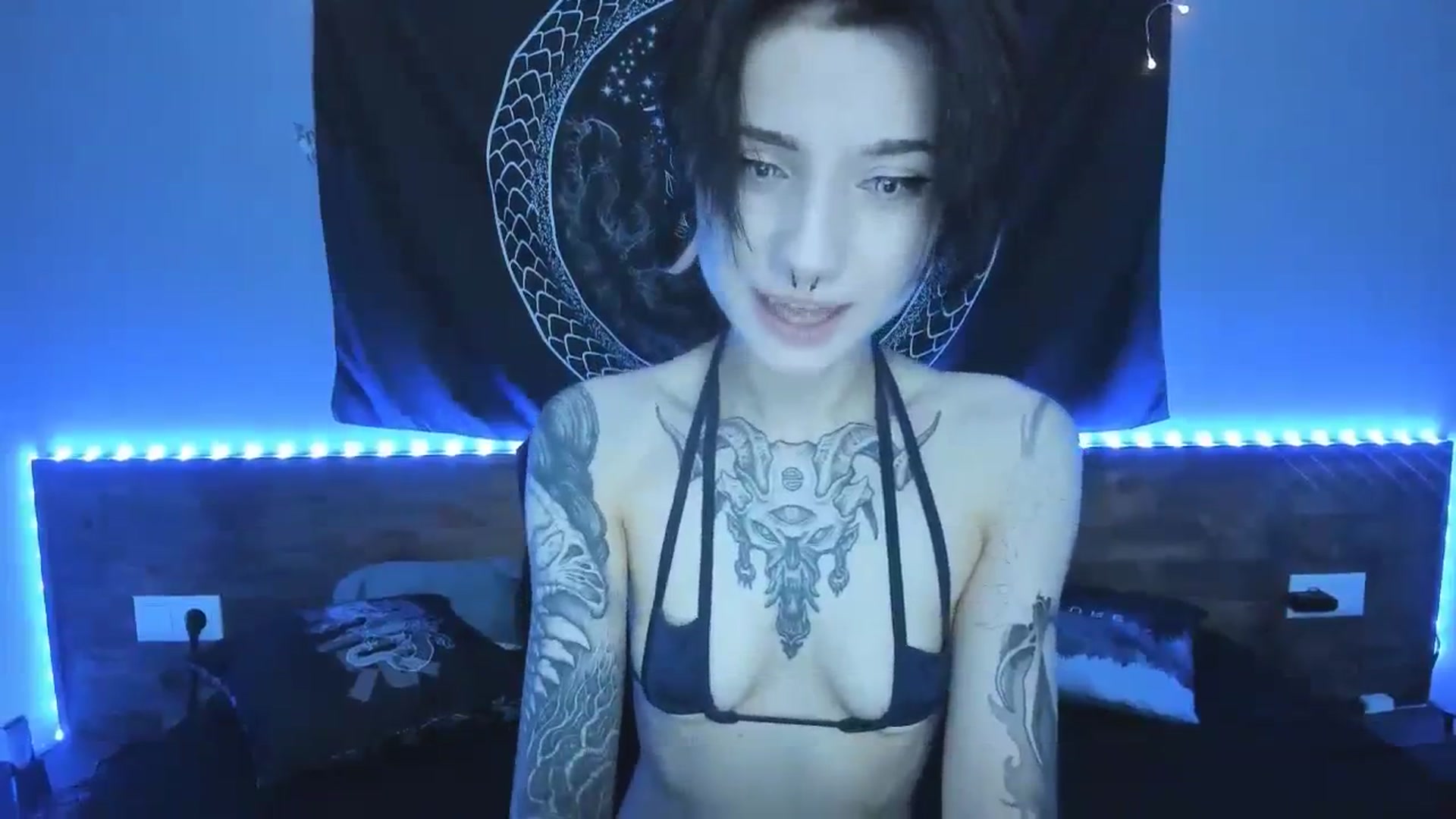 Gallery image thumbnail from Nikki_Carter's myfreecams stream on, 08/12/2023, 07:48 image 8 of 20