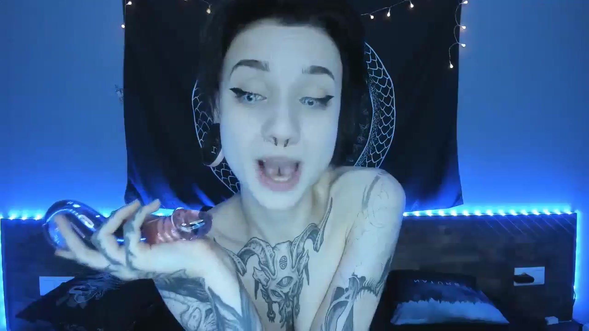 Gallery image thumbnail from Nikki_Carter's myfreecams stream on, 08/12/2023, 07:48 image 17 of 20