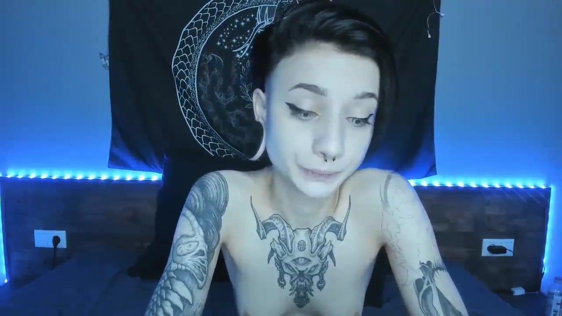 Gallery image thumbnail from Nikki_Carter's myfreecams stream on, 08/14/2023, 08:39 image 12 of 20