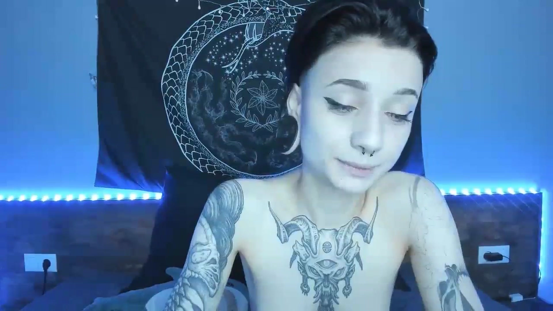 Gallery image thumbnail from Nikki_Carter's myfreecams stream on, 08/14/2023, 10:33 image 5 of 20