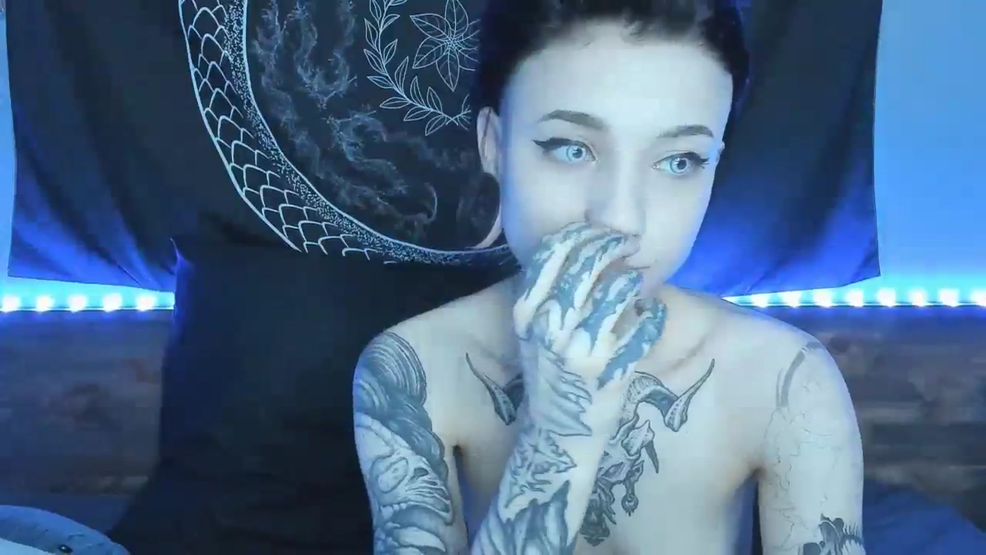 Gallery image thumbnail from Nikki_Carter's myfreecams stream on, 08/14/2023, 10:33 image 12 of 20