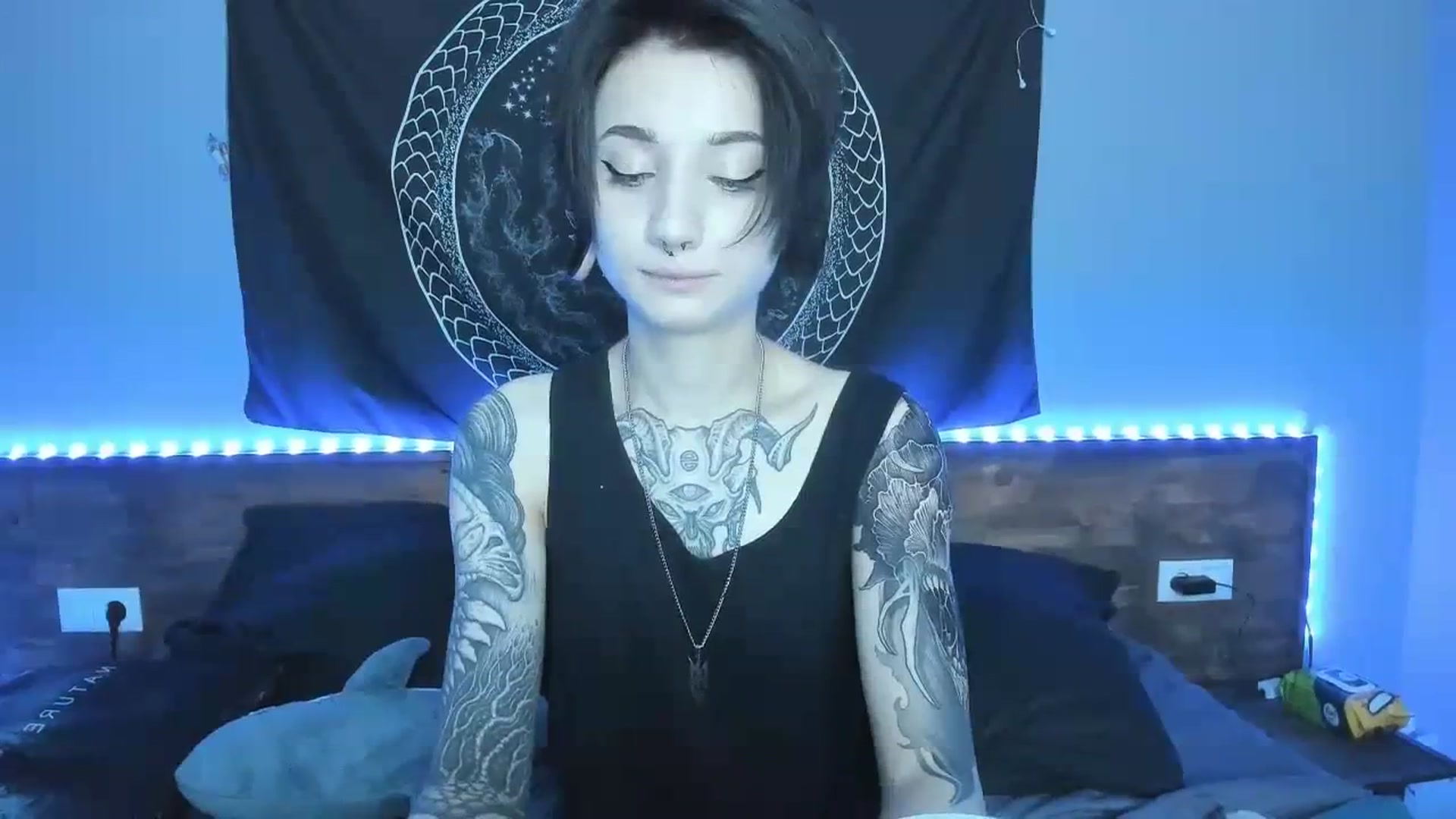 Gallery image thumbnail from Nikki_Carter's myfreecams stream on, 08/17/2023, 09:53 image 10 of 20