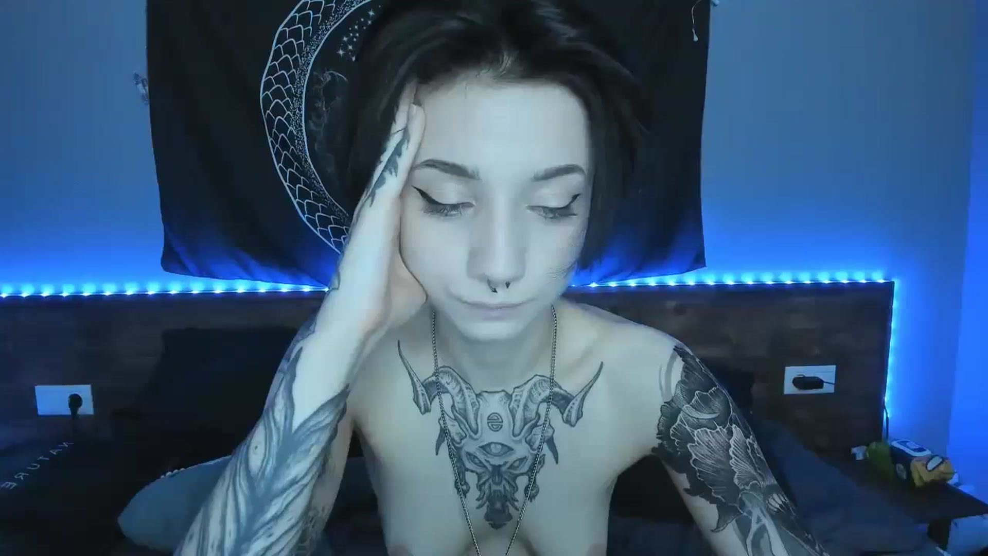 Gallery image thumbnail from Nikki_Carter's myfreecams stream on, 08/17/2023, 09:53 image 3 of 20