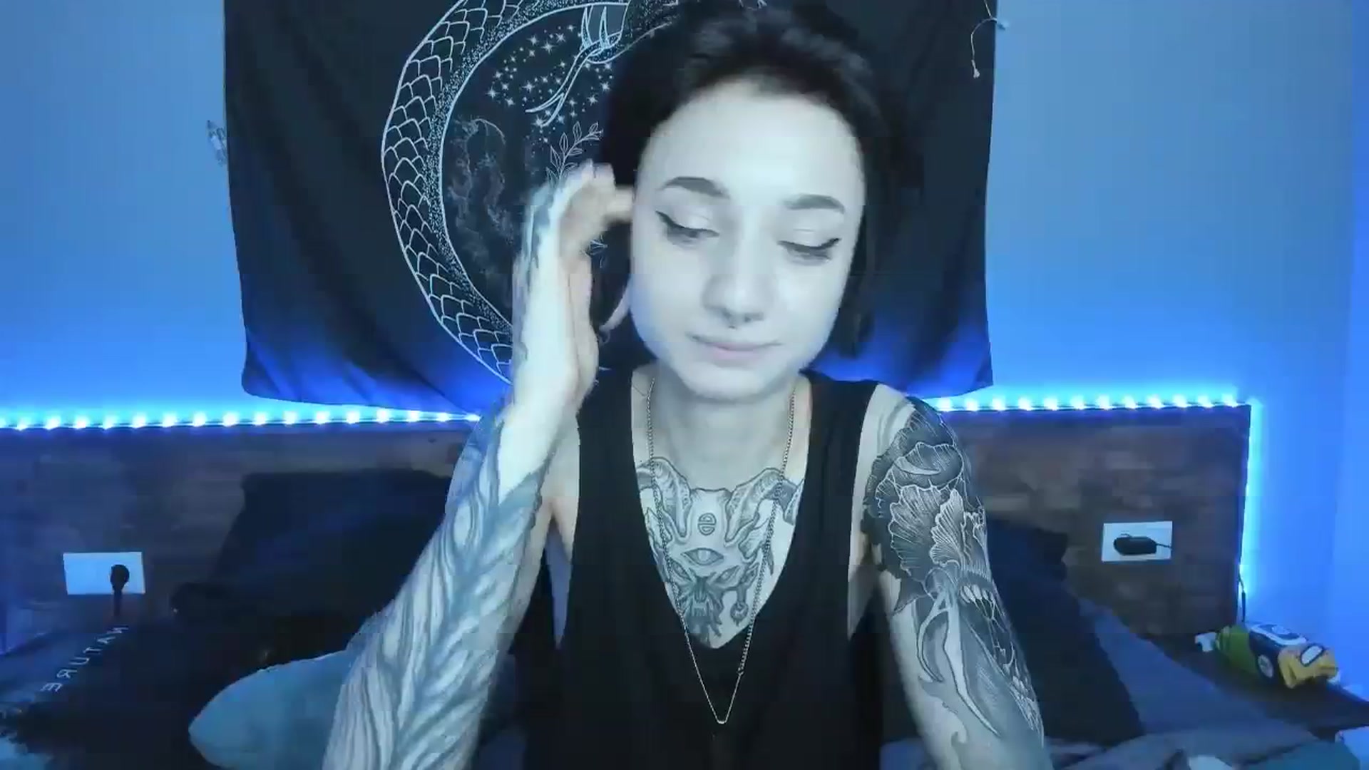 Gallery image thumbnail from Nikki_Carter's myfreecams stream on, 08/17/2023, 09:53 image 11 of 20