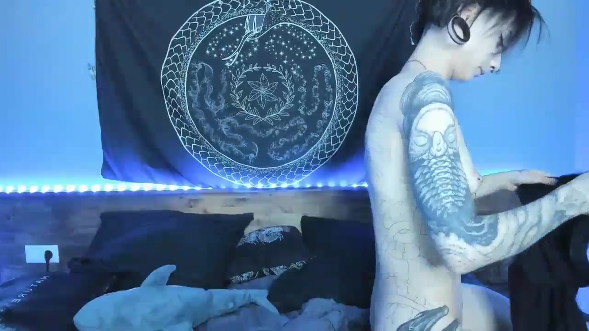 Gallery image thumbnail from Nikki_Carter's myfreecams stream on, 08/17/2023, 09:53 image 8 of 20