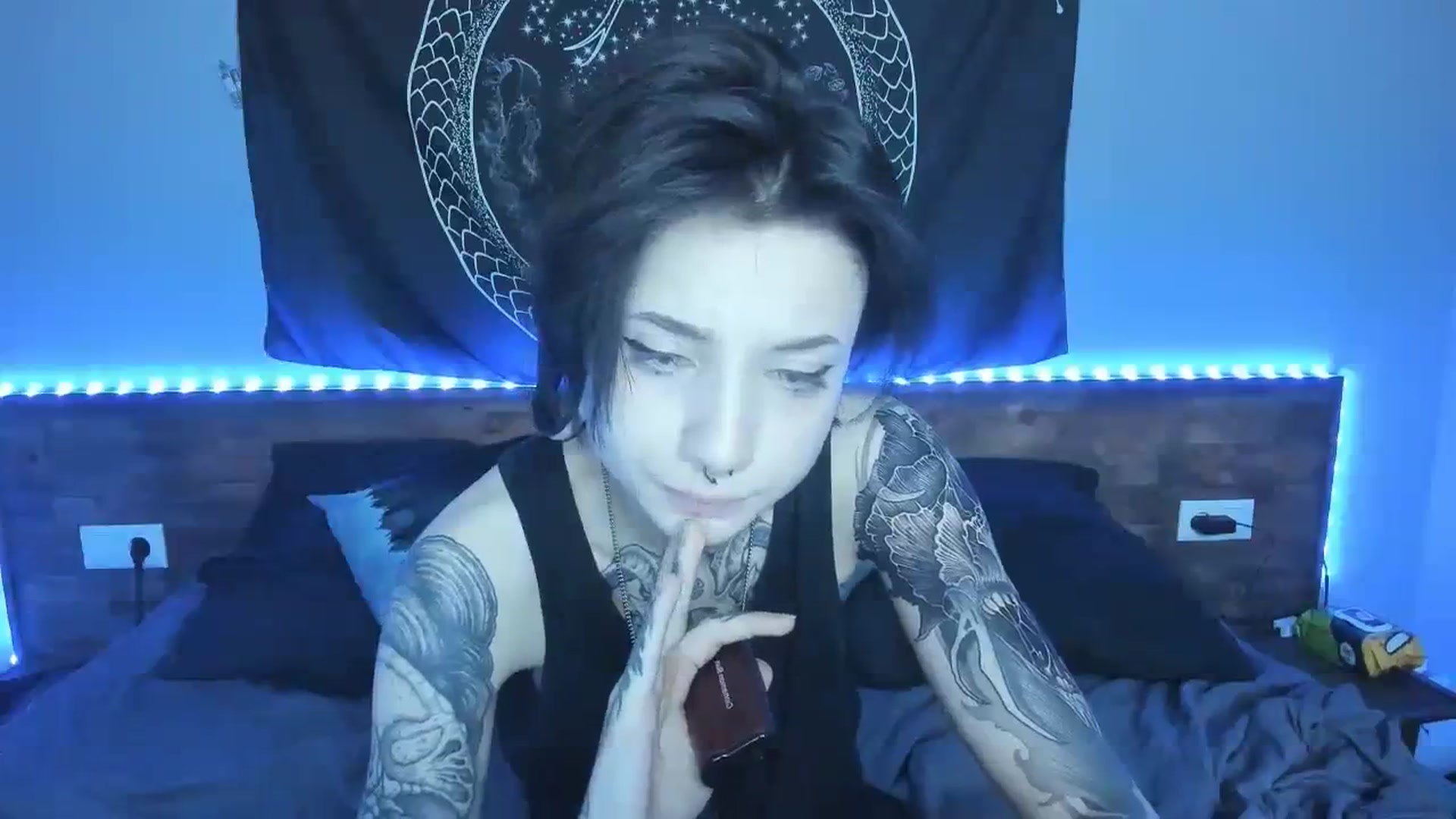Gallery image thumbnail from Nikki_Carter's myfreecams stream on, 08/17/2023, 10:29 image 18 of 20