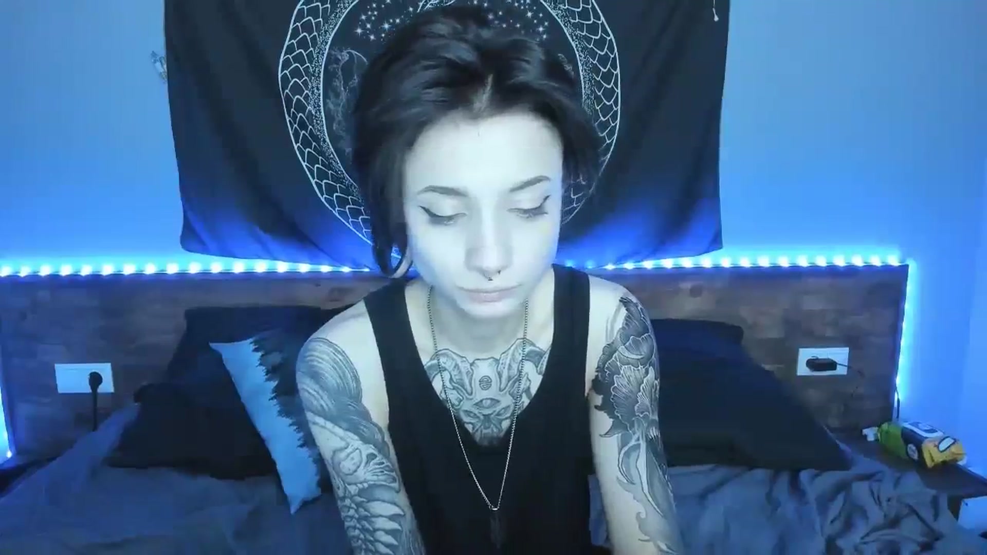 Gallery image thumbnail from Nikki_Carter's myfreecams stream on, 08/17/2023, 10:29 image 14 of 20