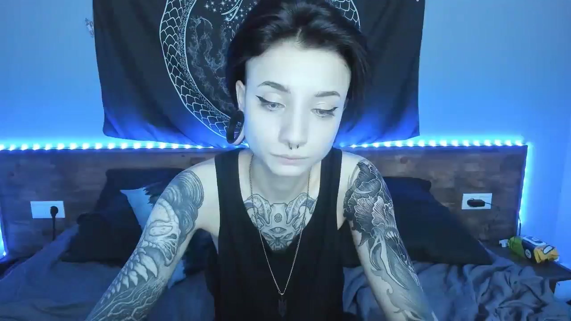Gallery image thumbnail from Nikki_Carter's myfreecams stream on, 08/17/2023, 10:29 image 11 of 20