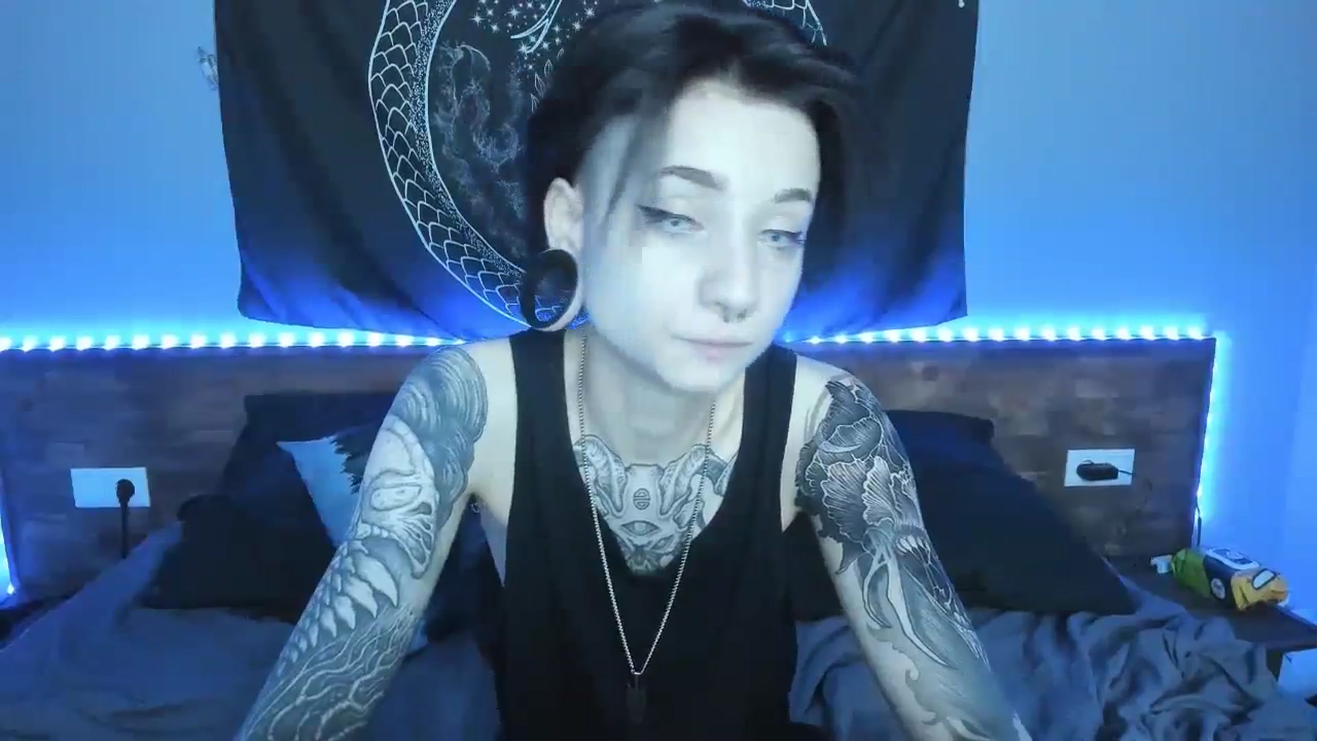 Gallery image thumbnail from Nikki_Carter's myfreecams stream on, 08/17/2023, 10:29 image 9 of 20