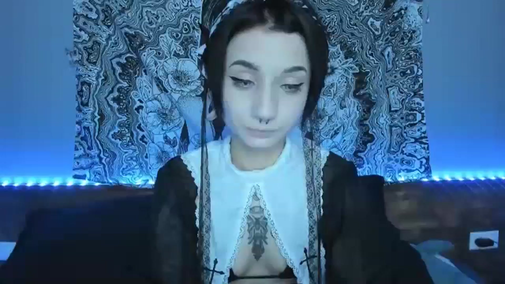 Gallery image thumbnail from Nikki_Carter's myfreecams stream on, 08/18/2023, 07:11 image 2 of 20