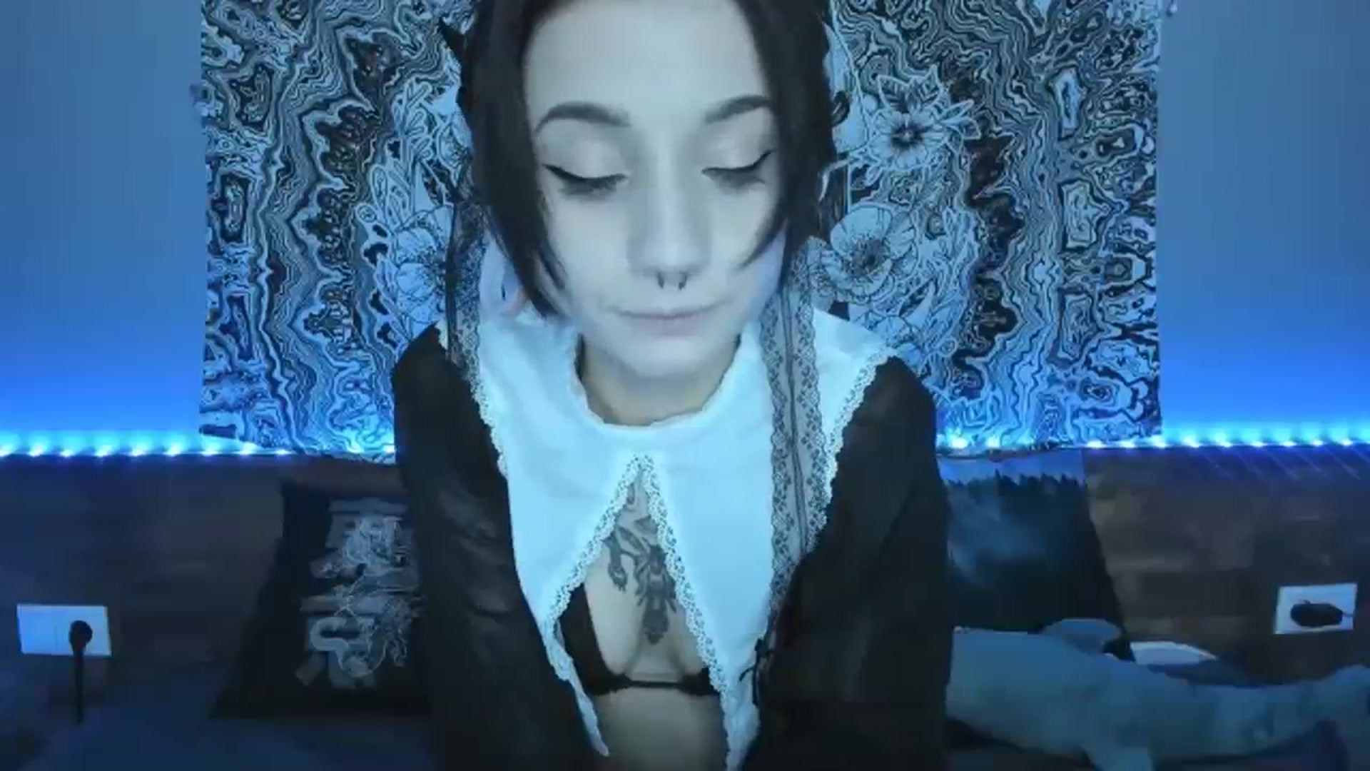 Gallery image thumbnail from Nikki_Carter's myfreecams stream on, 08/18/2023, 07:11 image 9 of 20