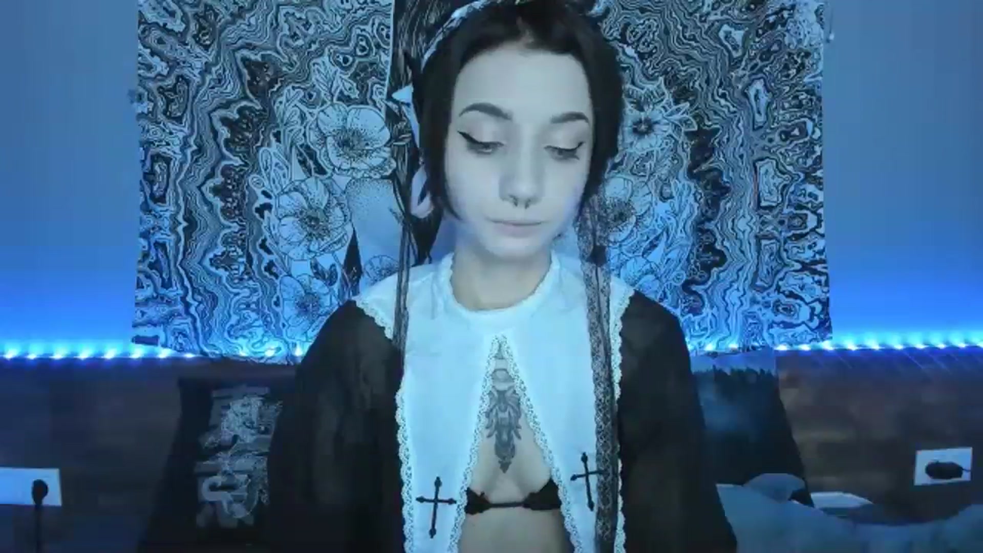 Gallery image thumbnail from Nikki_Carter's myfreecams stream on, 08/18/2023, 07:11 image 7 of 20