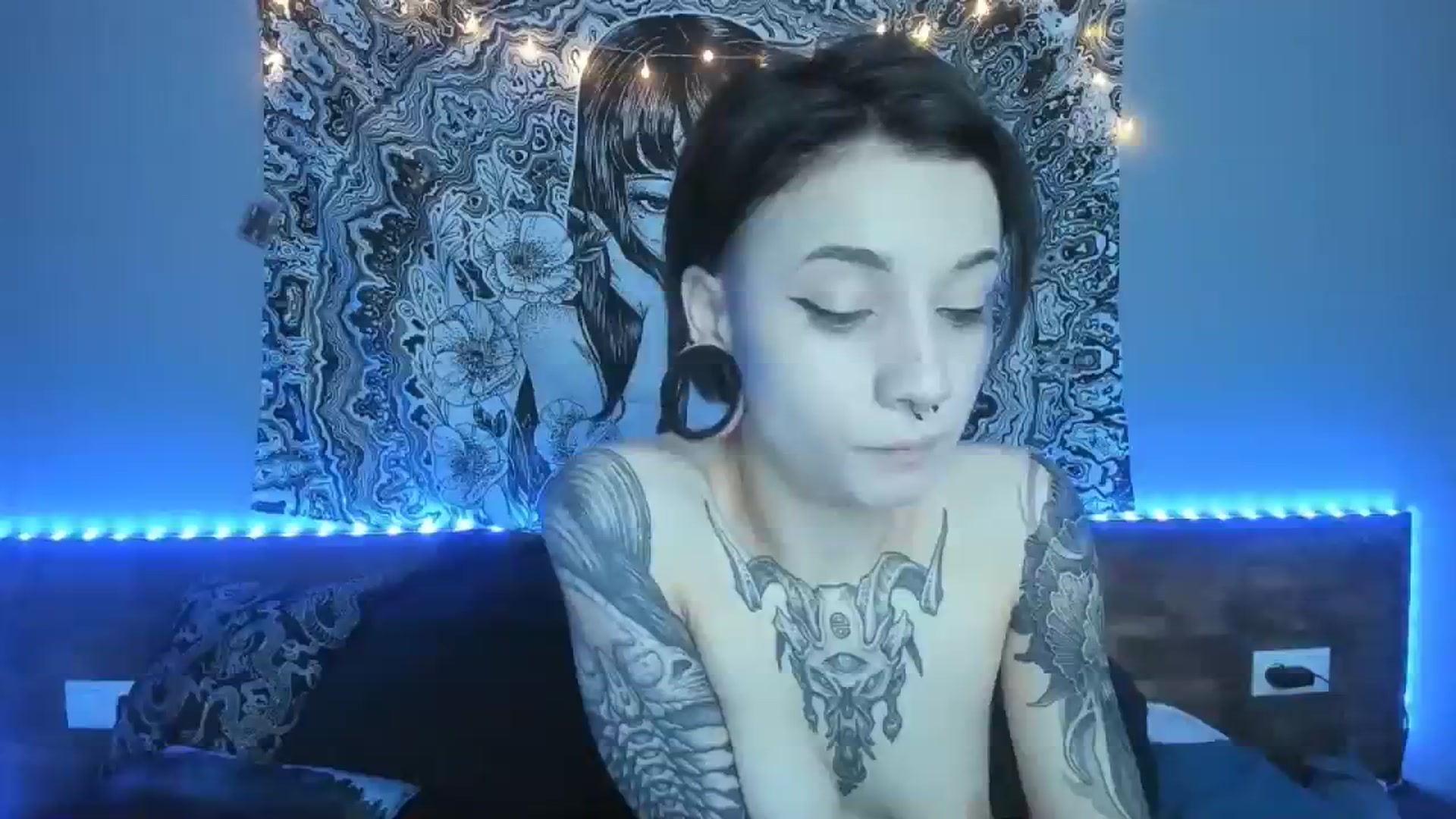 Gallery image thumbnail from Nikki_Carter's myfreecams stream on, 08/20/2023, 10:59 image 10 of 20