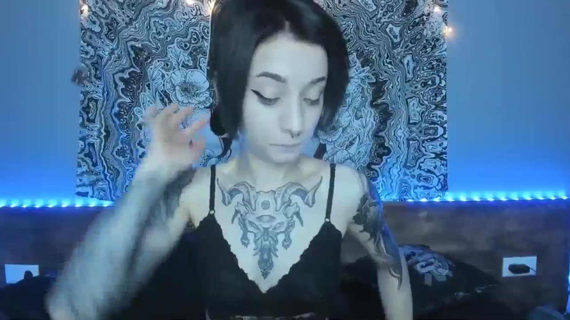 Gallery image thumbnail from Nikki_Carter's myfreecams stream on, 08/21/2023, 07:41 image 17 of 20