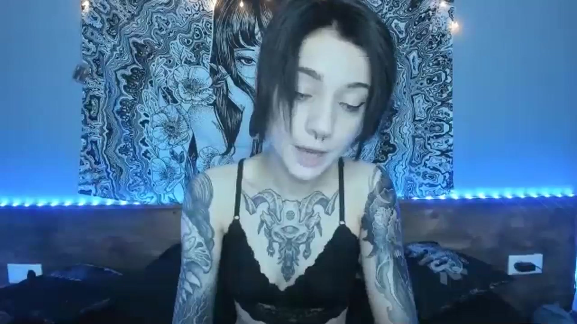 Gallery image thumbnail from Nikki_Carter's myfreecams stream on, 08/21/2023, 07:41 image 2 of 20