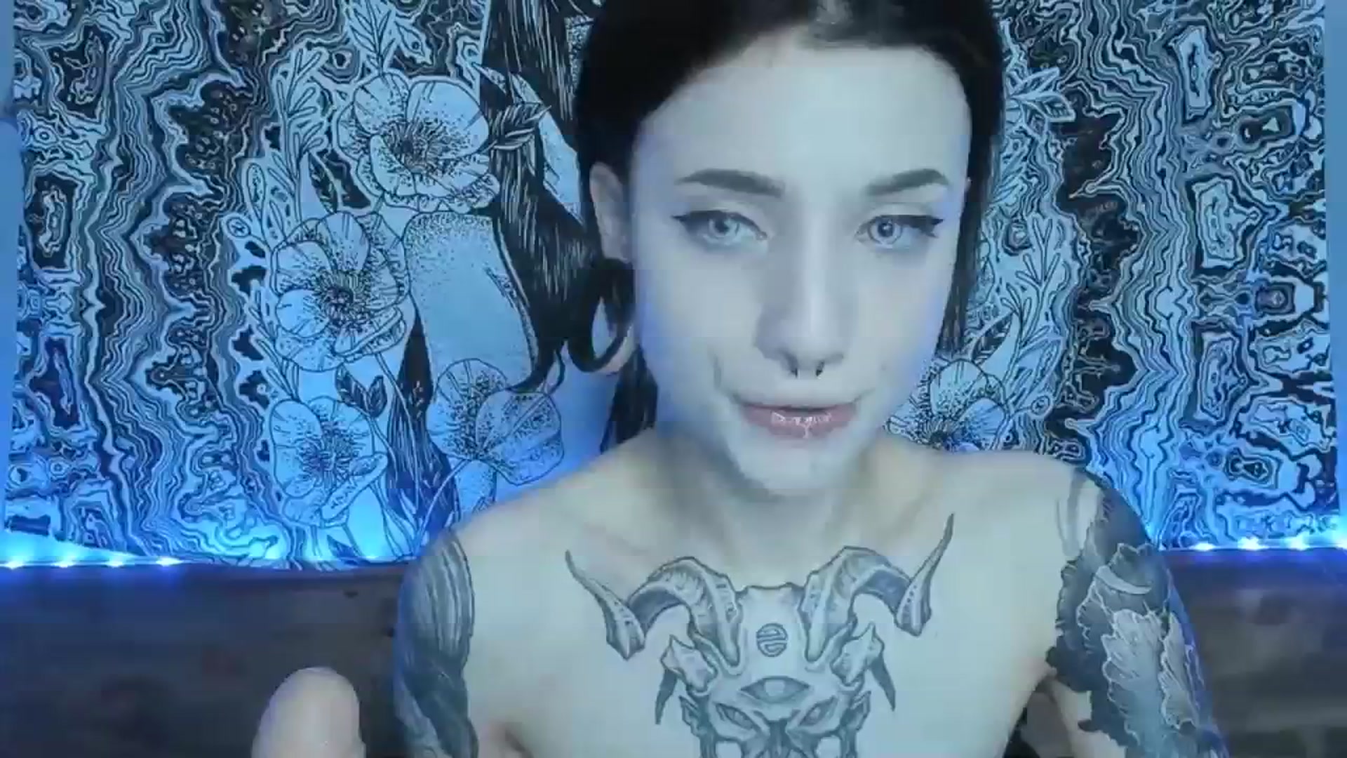 Gallery image thumbnail from Nikki_Carter's myfreecams stream on, 08/22/2023, 08:11 image 16 of 20