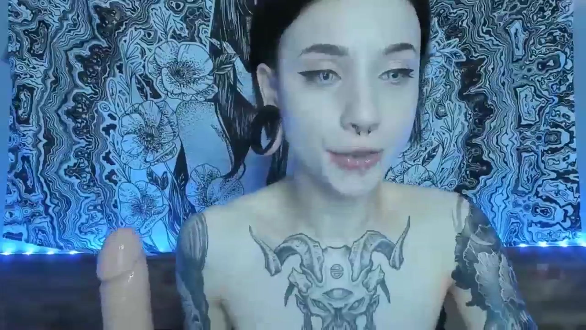 Gallery image thumbnail from Nikki_Carter's myfreecams stream on, 08/22/2023, 08:11 image 15 of 20