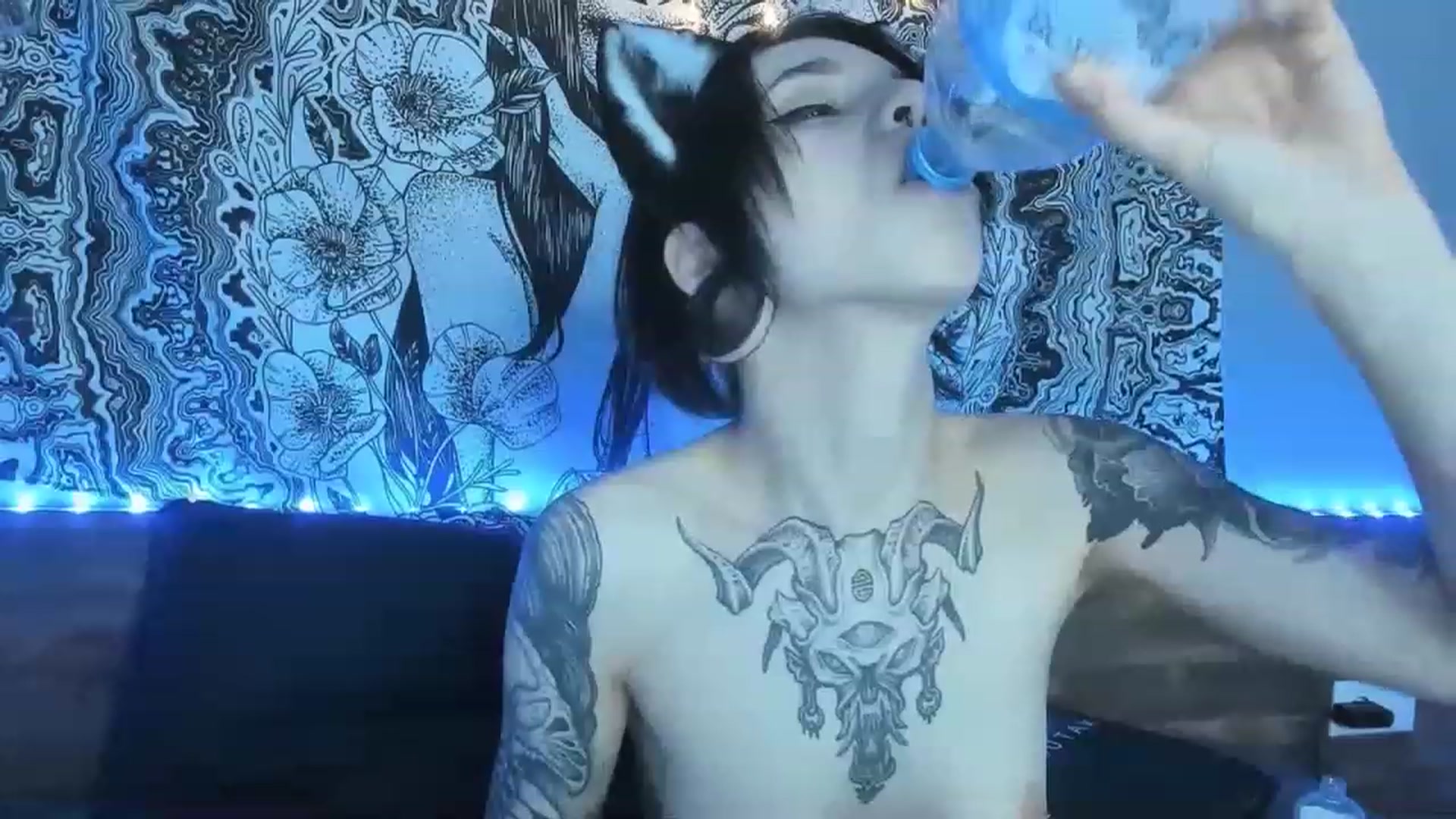 Gallery image thumbnail from Nikki_Carter's myfreecams stream on, 08/25/2023, 08:56 image 11 of 20