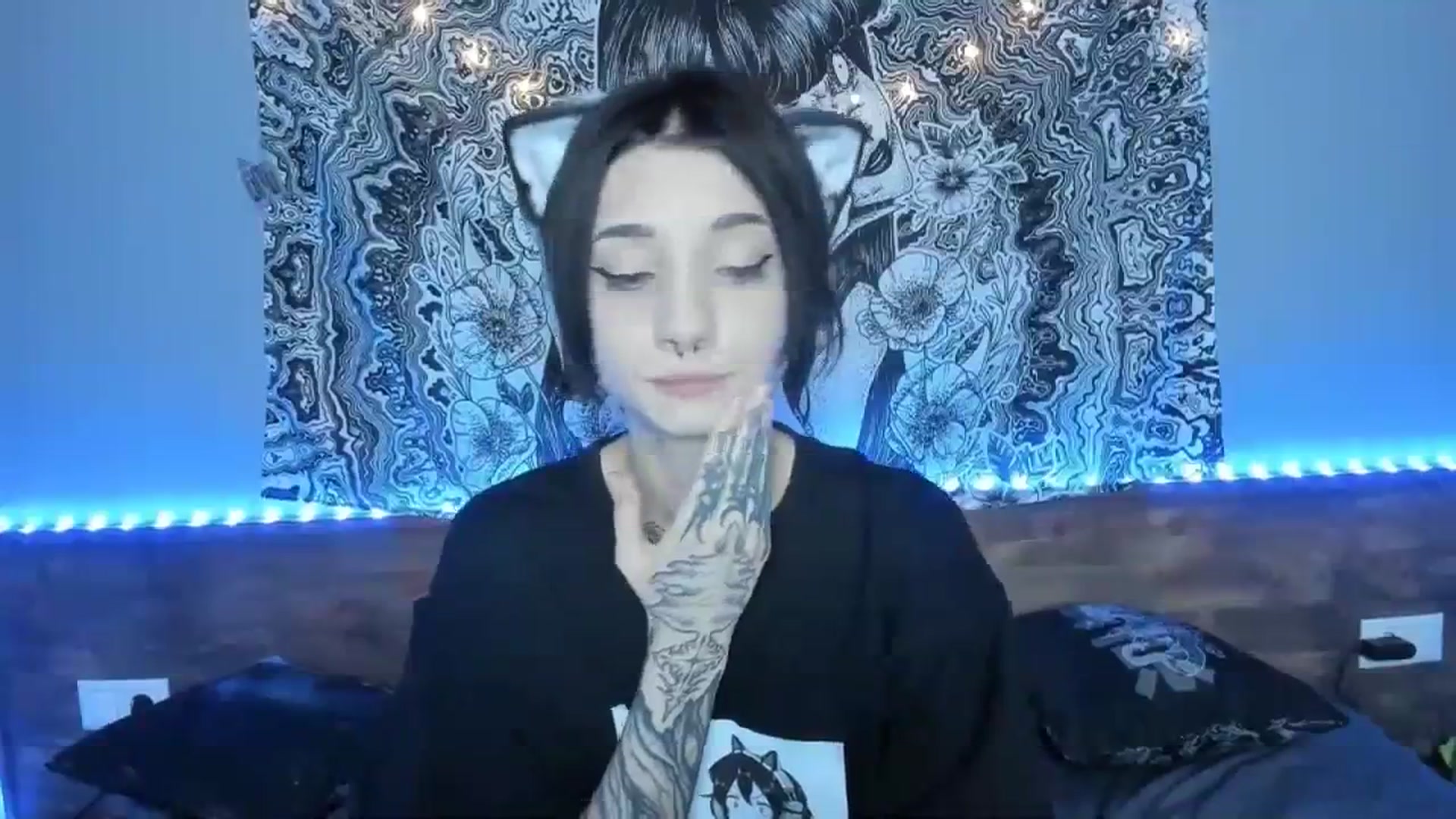 Gallery image thumbnail from Nikki_Carter's myfreecams stream on, 08/27/2023, 10:11 image 19 of 20
