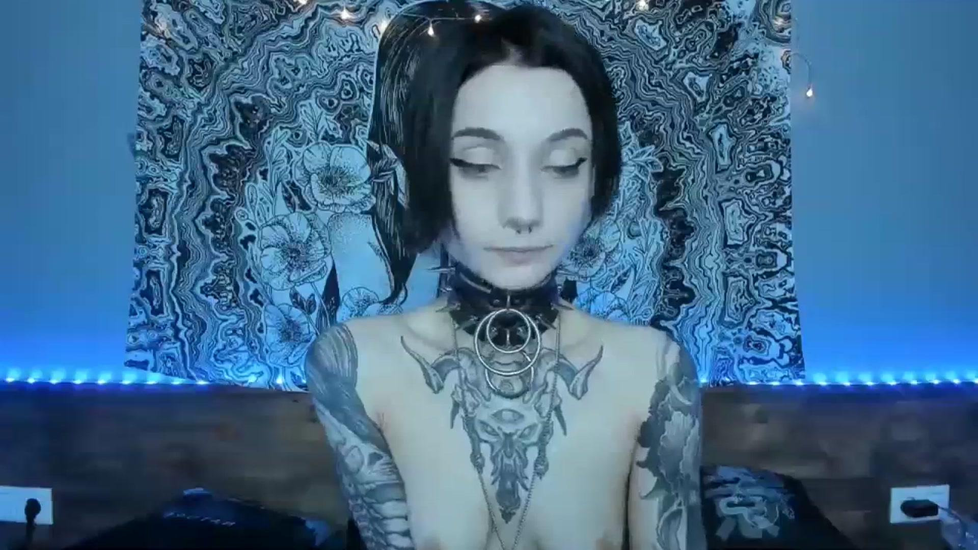 Gallery image thumbnail from Nikki_Carter's myfreecams stream on, 08/30/2023, 09:05 image 14 of 20