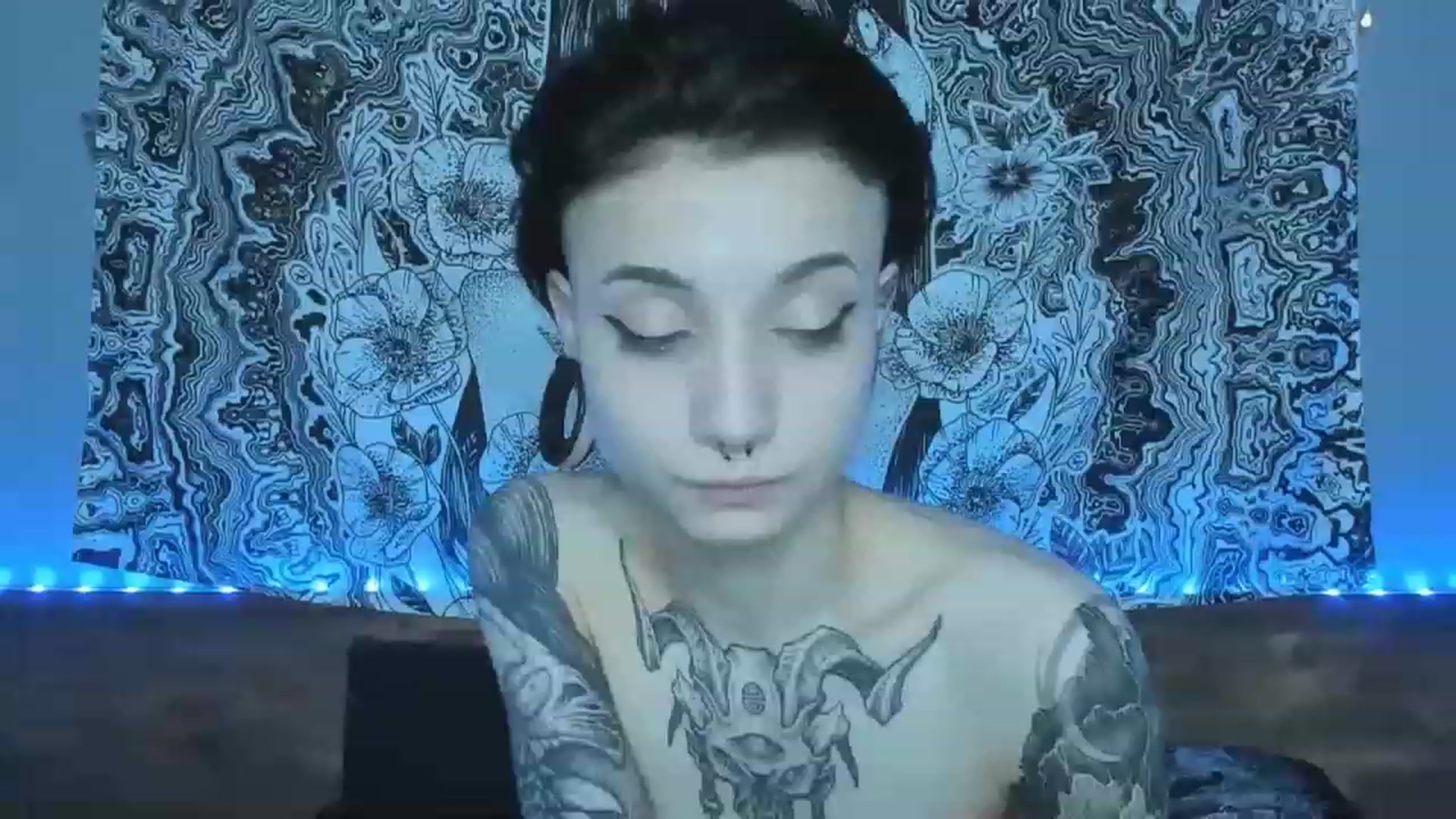 Gallery image thumbnail from Nikki_Carter's myfreecams stream on, 09/03/2023, 10:35 image 6 of 20