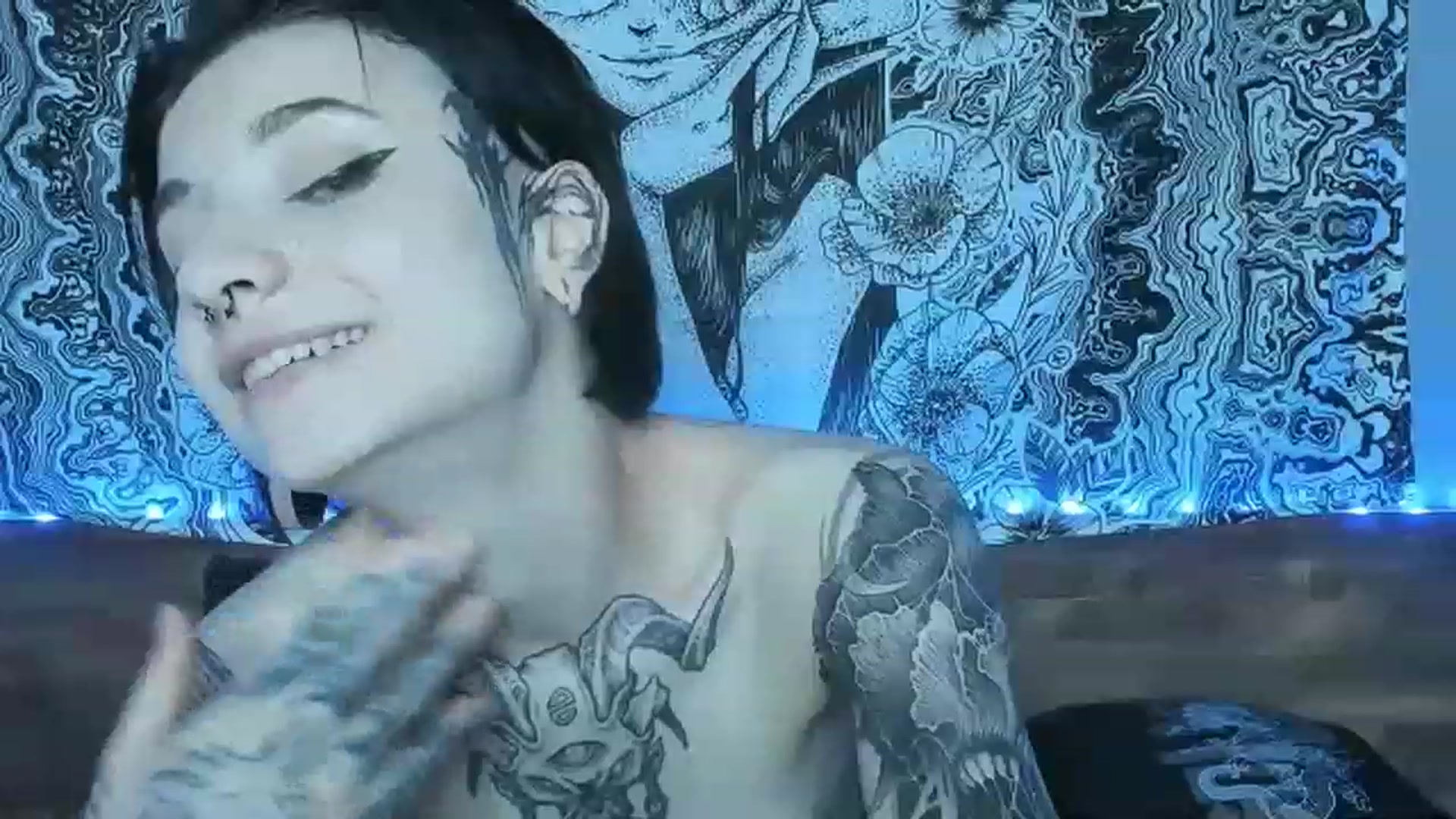 Gallery image thumbnail from Nikki_Carter's myfreecams stream on, 09/03/2023, 10:35 image 17 of 20