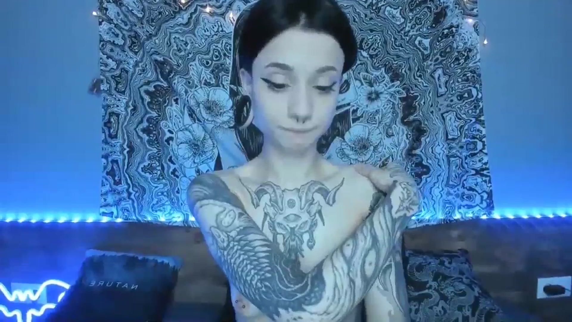 Gallery image thumbnail from Nikki_Carter's myfreecams stream on, 09/09/2023, 09:10 image 8 of 20
