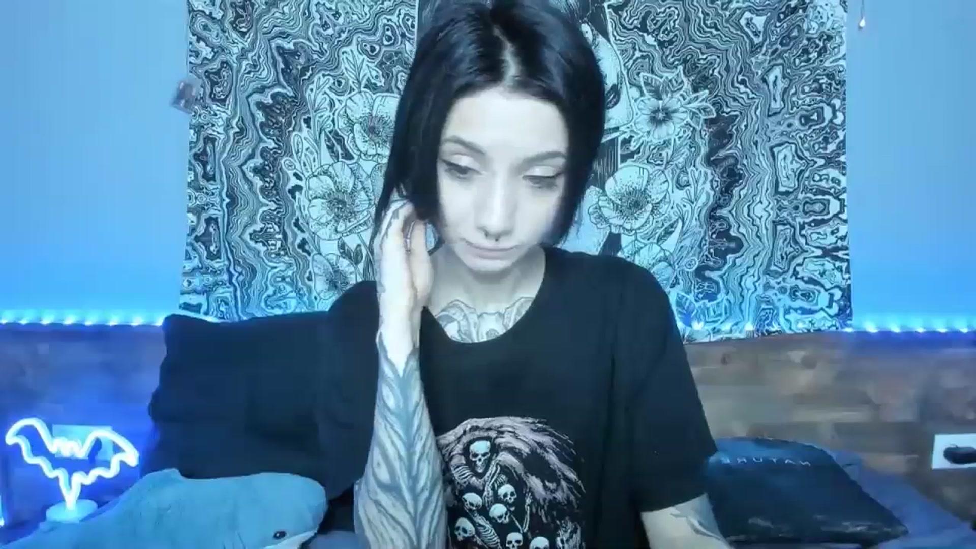 Gallery image thumbnail from Nikki_Carter's myfreecams stream on, 09/12/2023, 08:20 image 4 of 20
