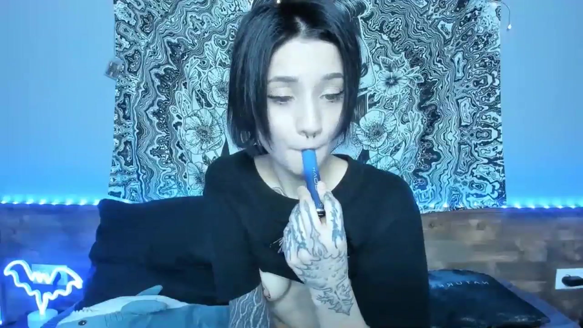 Gallery image thumbnail from Nikki_Carter's myfreecams stream on, 09/12/2023, 08:20 image 16 of 20