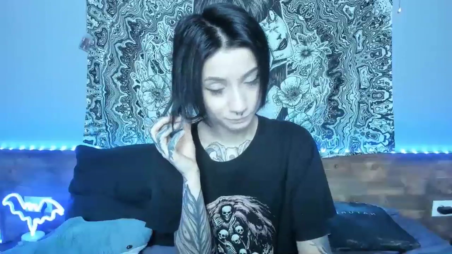 Gallery image thumbnail from Nikki_Carter's myfreecams stream on, 09/12/2023, 08:20 image 5 of 20