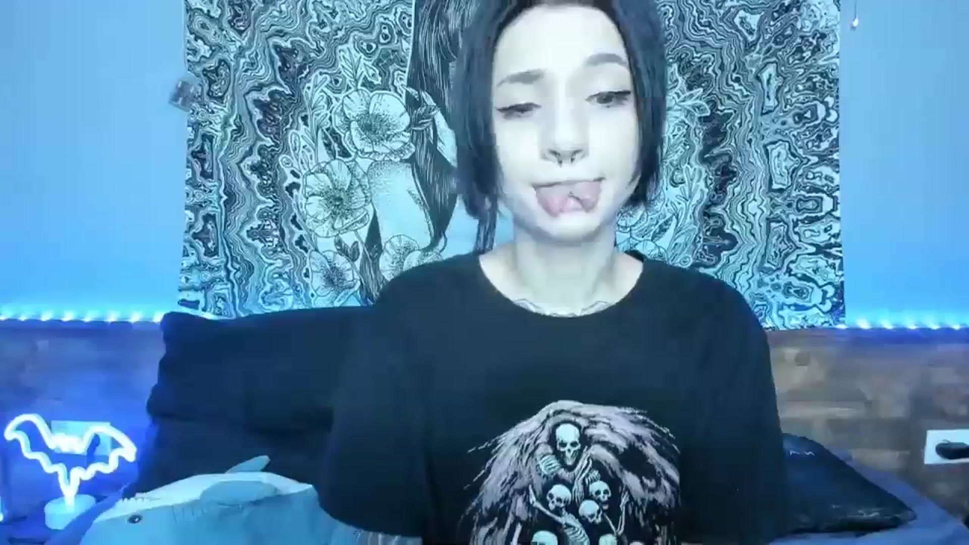 Gallery image thumbnail from Nikki_Carter's myfreecams stream on, 09/12/2023, 08:20 image 19 of 20
