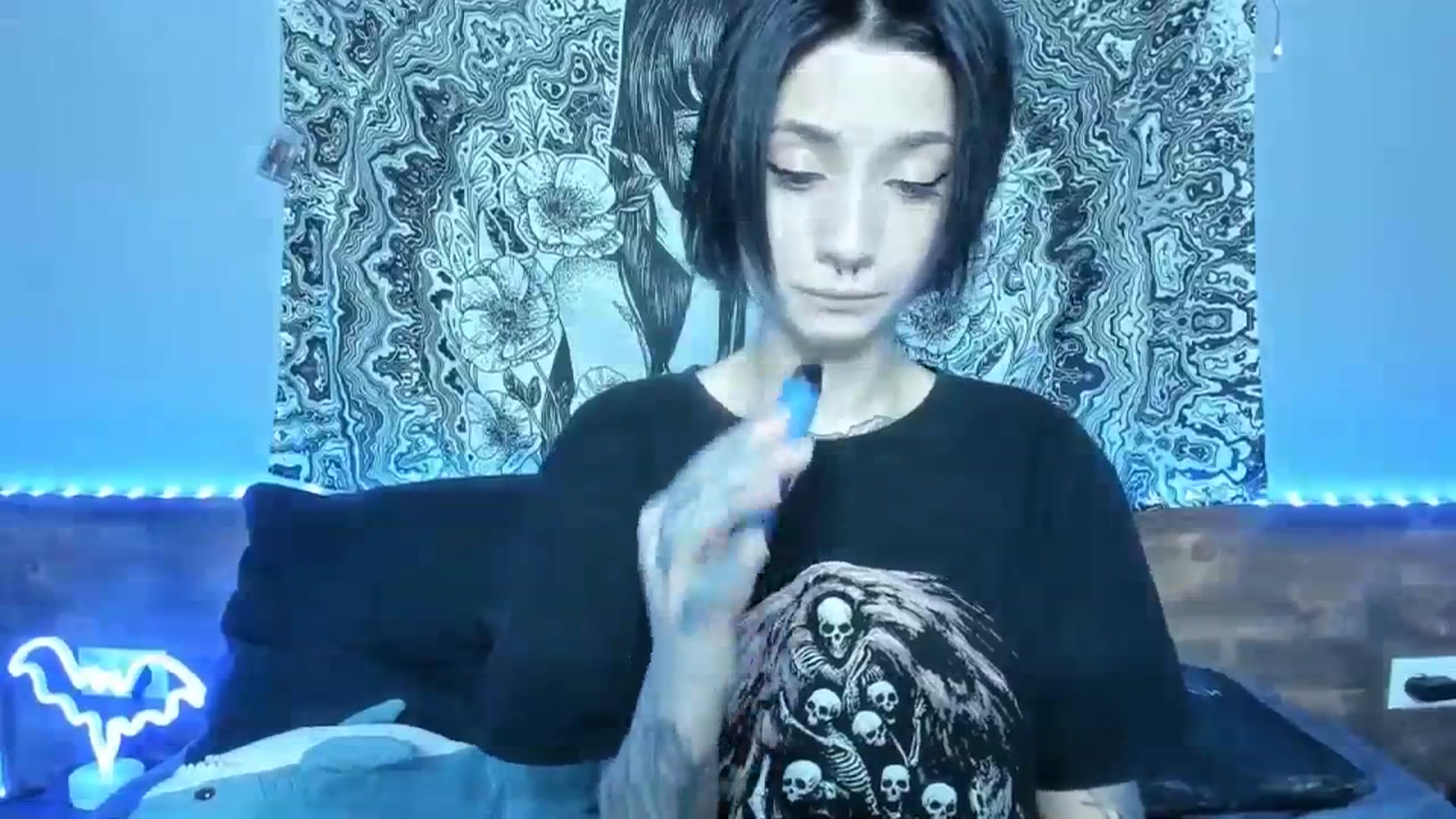 Gallery image thumbnail from Nikki_Carter's myfreecams stream on, 09/12/2023, 08:20 image 18 of 20