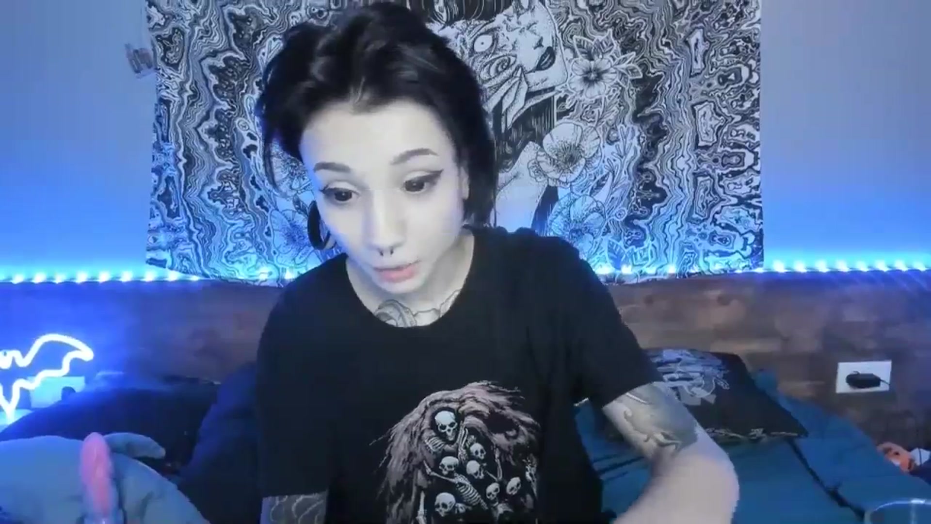 Gallery image thumbnail from Nikki_Carter's myfreecams stream on, 09/14/2023, 09:53 image 14 of 20
