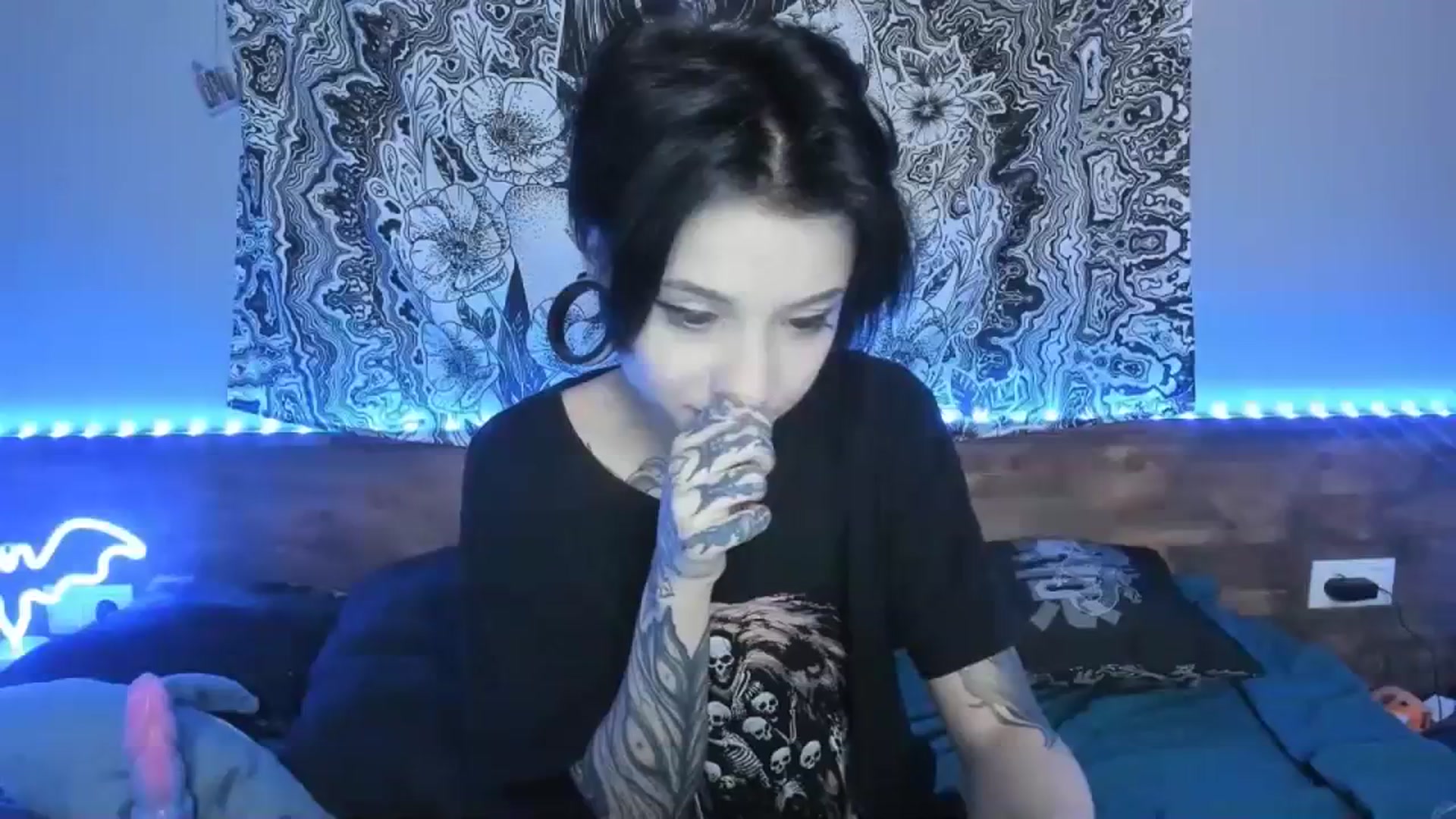Gallery image thumbnail from Nikki_Carter's myfreecams stream on, 09/14/2023, 09:53 image 10 of 20