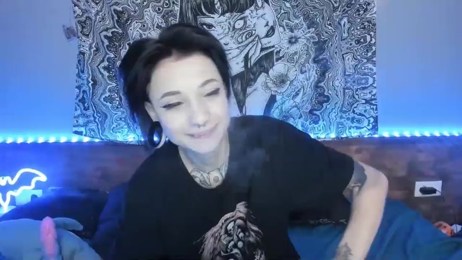Gallery image thumbnail from Nikki_Carter's myfreecams stream on, 09/14/2023, 09:53 image 1 of 20