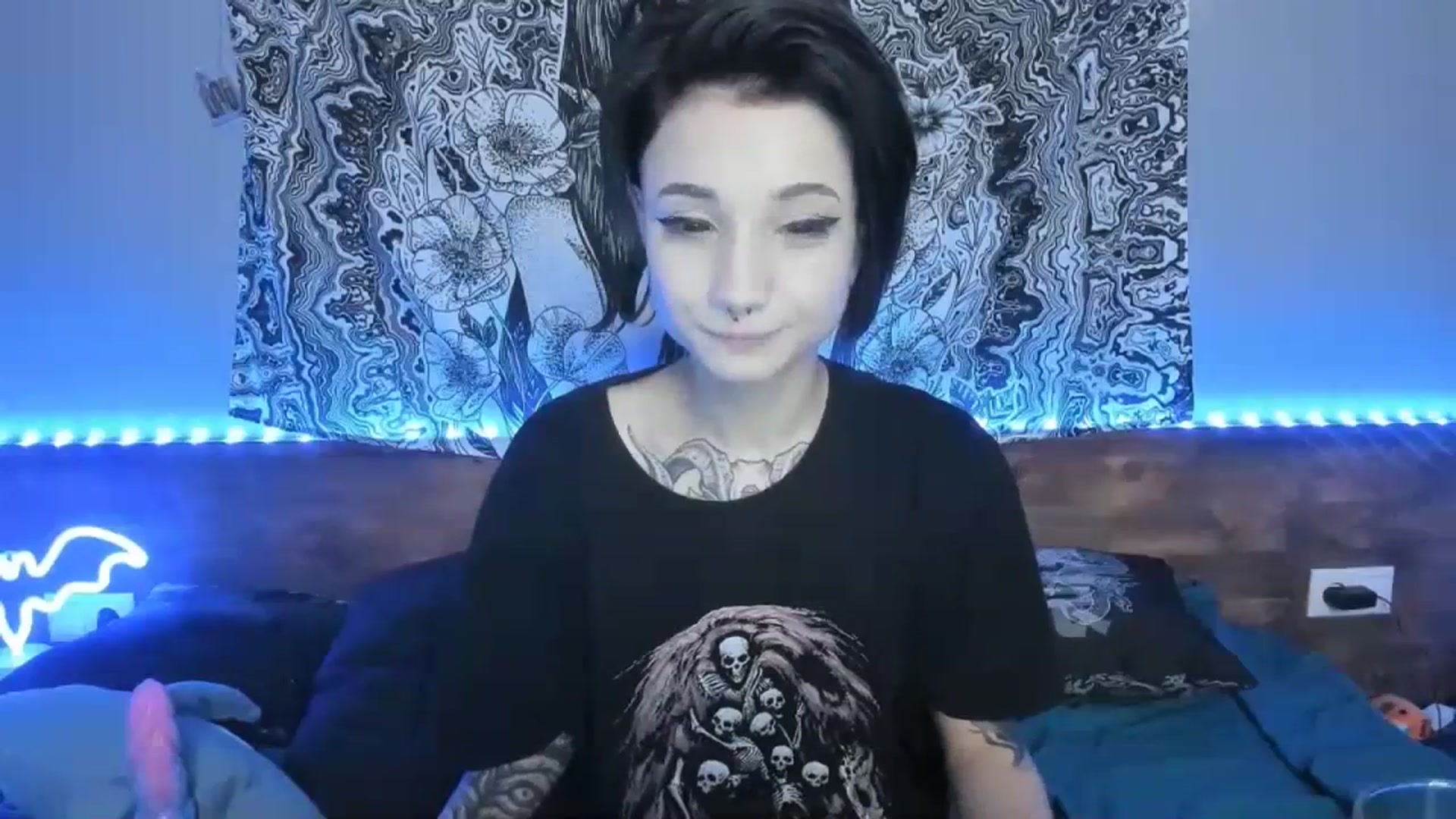 Gallery image thumbnail from Nikki_Carter's myfreecams stream on, 09/14/2023, 09:53 image 17 of 20