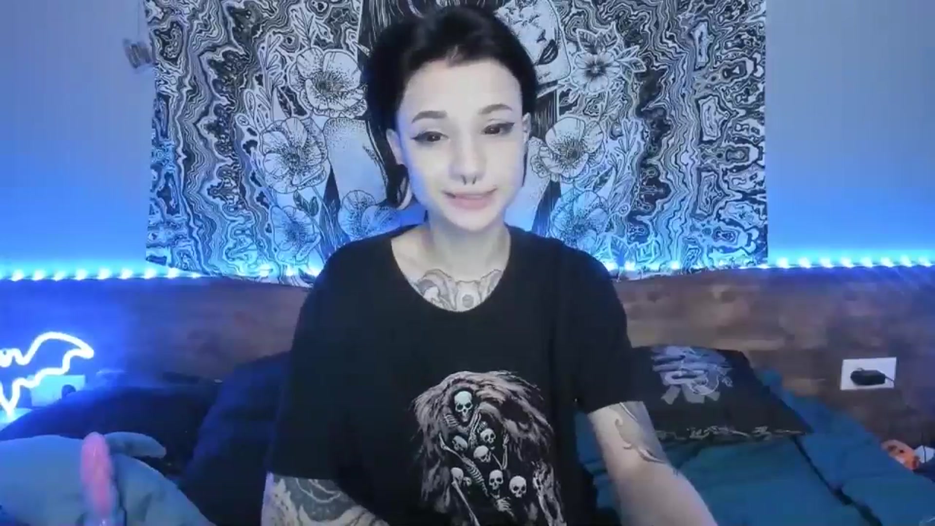 Gallery image thumbnail from Nikki_Carter's myfreecams stream on, 09/14/2023, 09:53 image 8 of 20