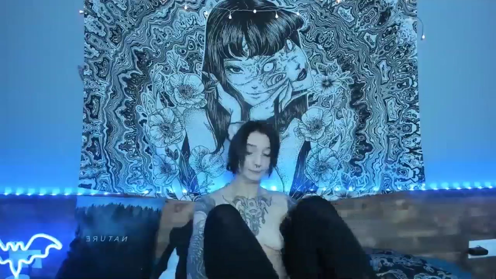 Gallery image thumbnail from Nikki_Carter's myfreecams stream on, 09/18/2023, 07:41 image 10 of 20