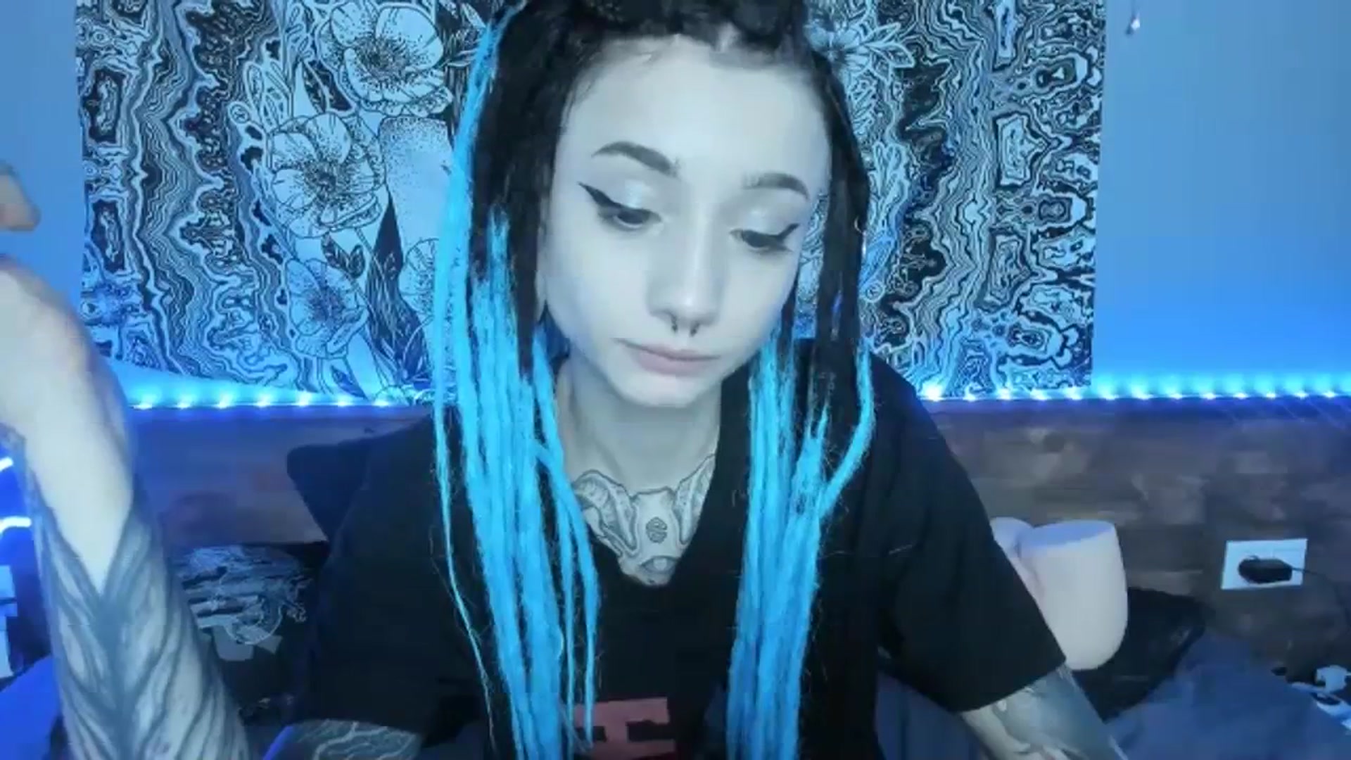 Gallery image thumbnail from Nikki_Carter's myfreecams stream on, 09/29/2023, 09:24 image 16 of 20
