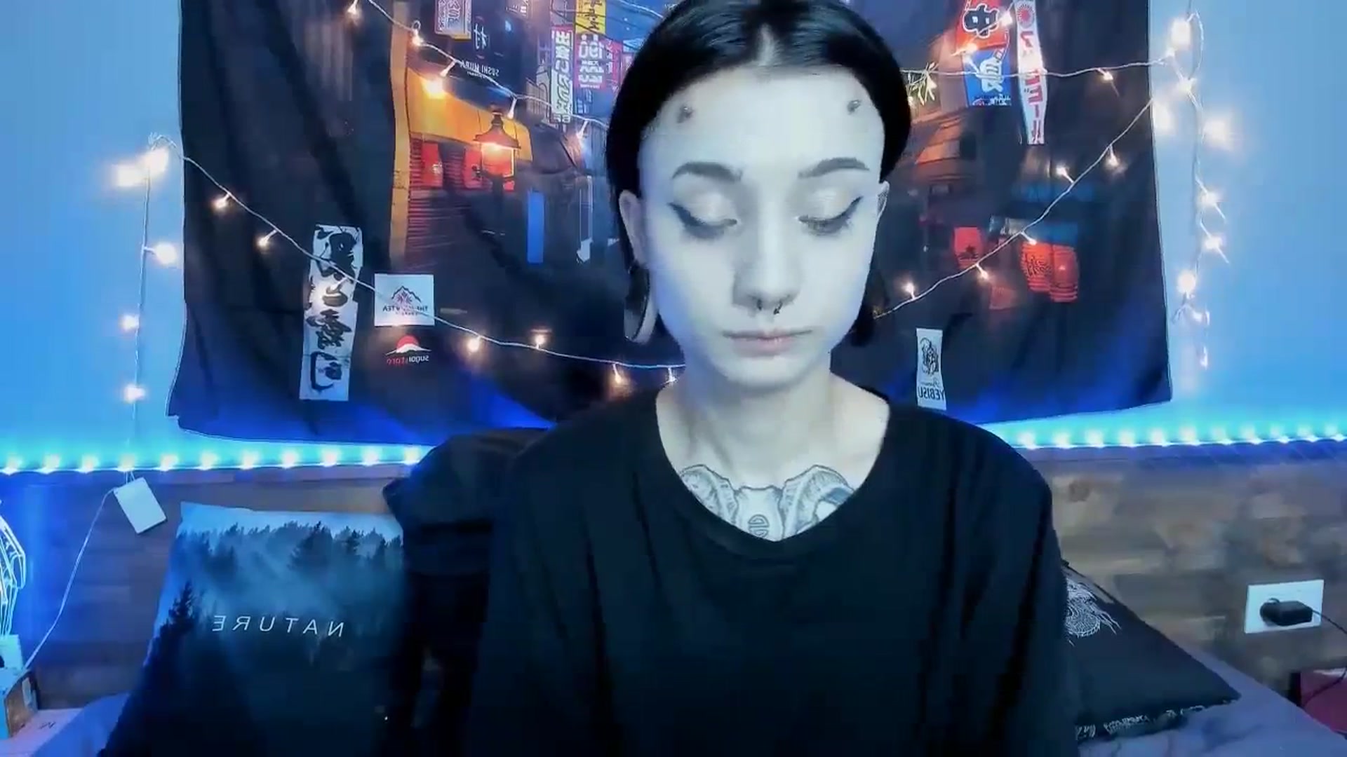 Gallery image thumbnail from Nikki_Carter's myfreecams stream on, 10/23/2023, 08:55 image 17 of 20