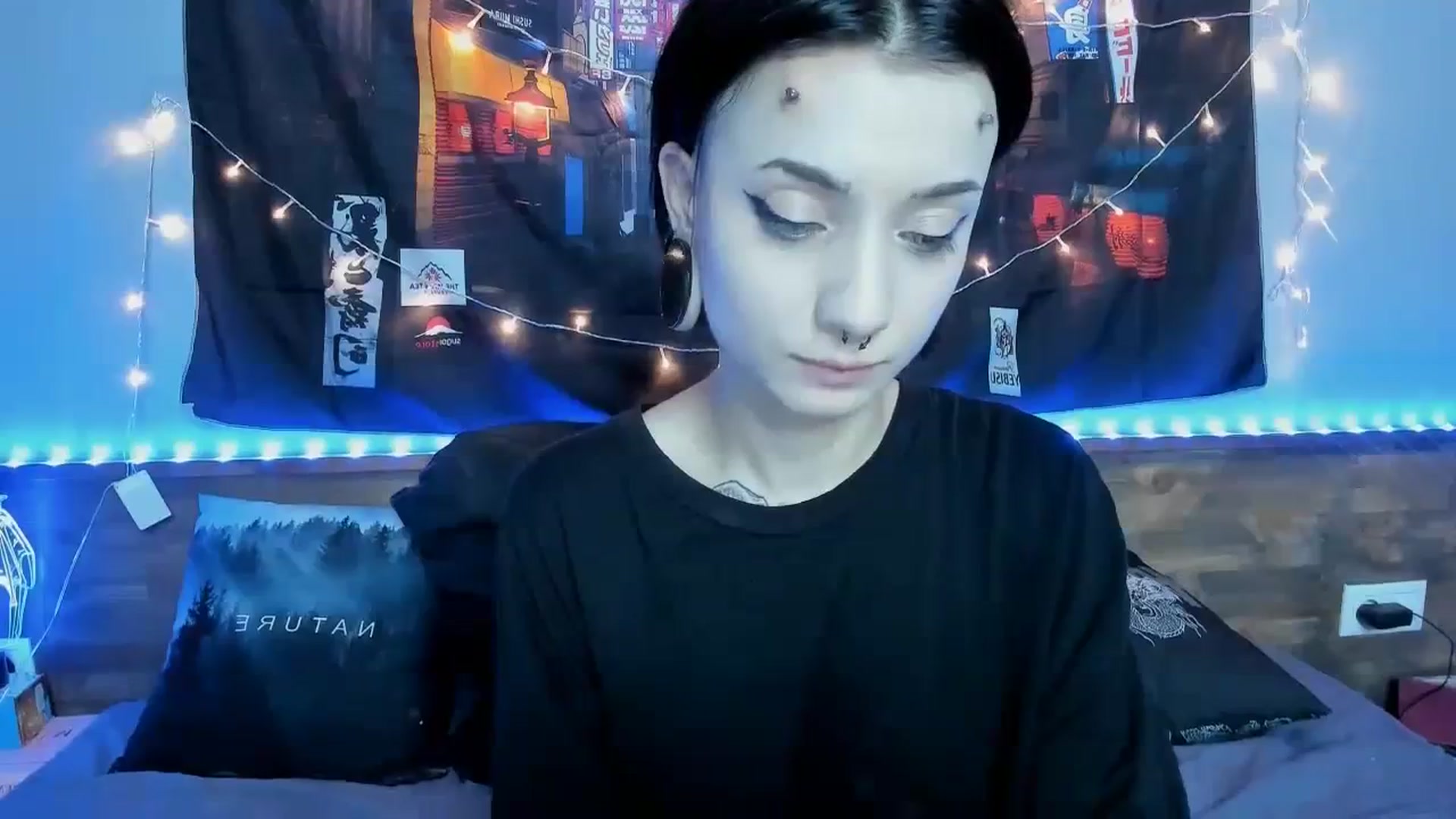 Gallery image thumbnail from Nikki_Carter's myfreecams stream on, 10/23/2023, 08:55 image 12 of 20