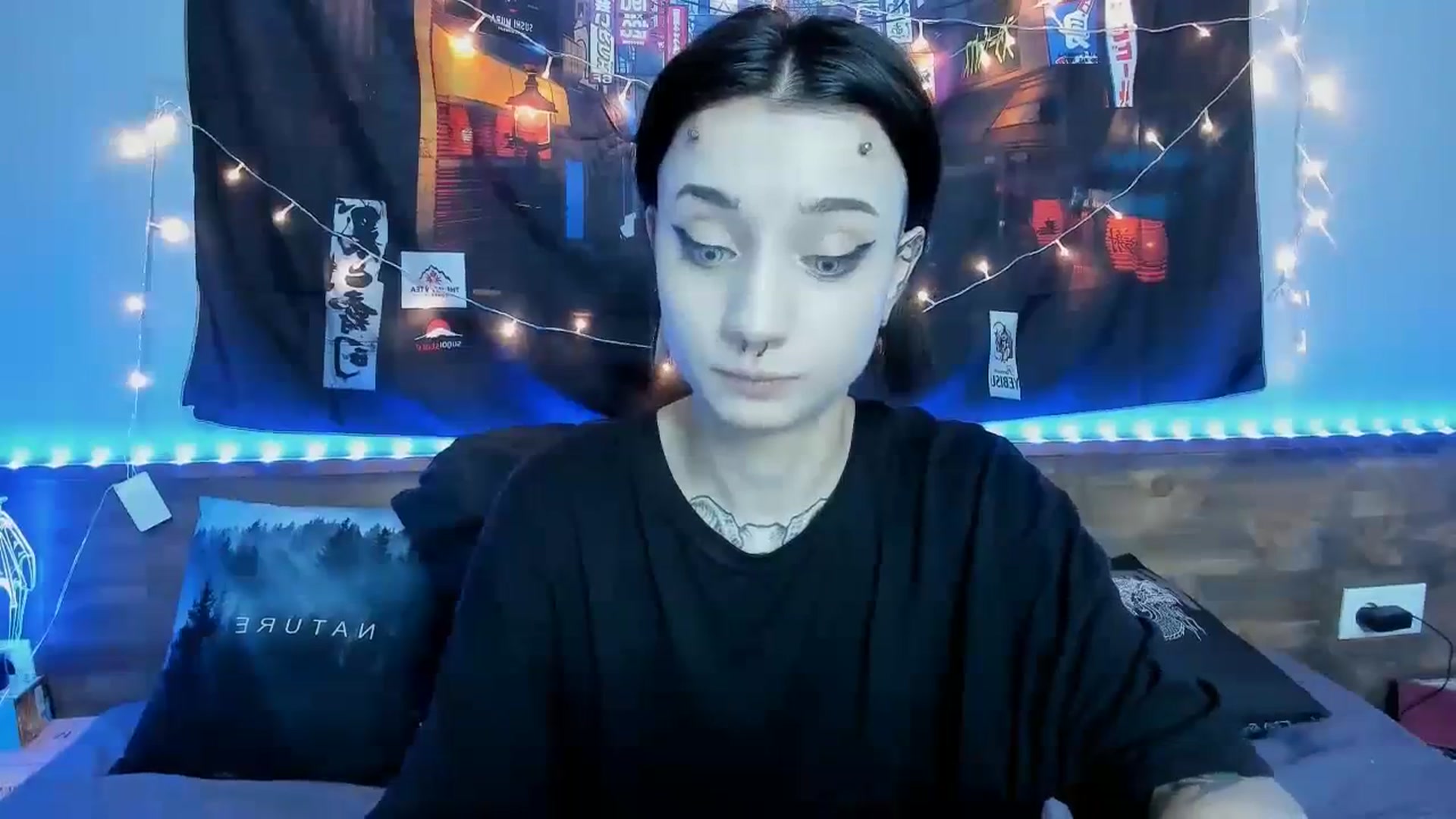 Gallery image thumbnail from Nikki_Carter's myfreecams stream on, 10/23/2023, 08:55 image 13 of 20