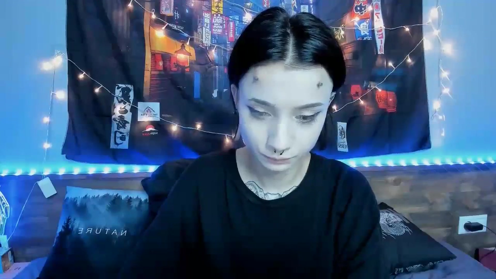 Gallery image thumbnail from Nikki_Carter's myfreecams stream on, 10/23/2023, 08:55 image 16 of 20