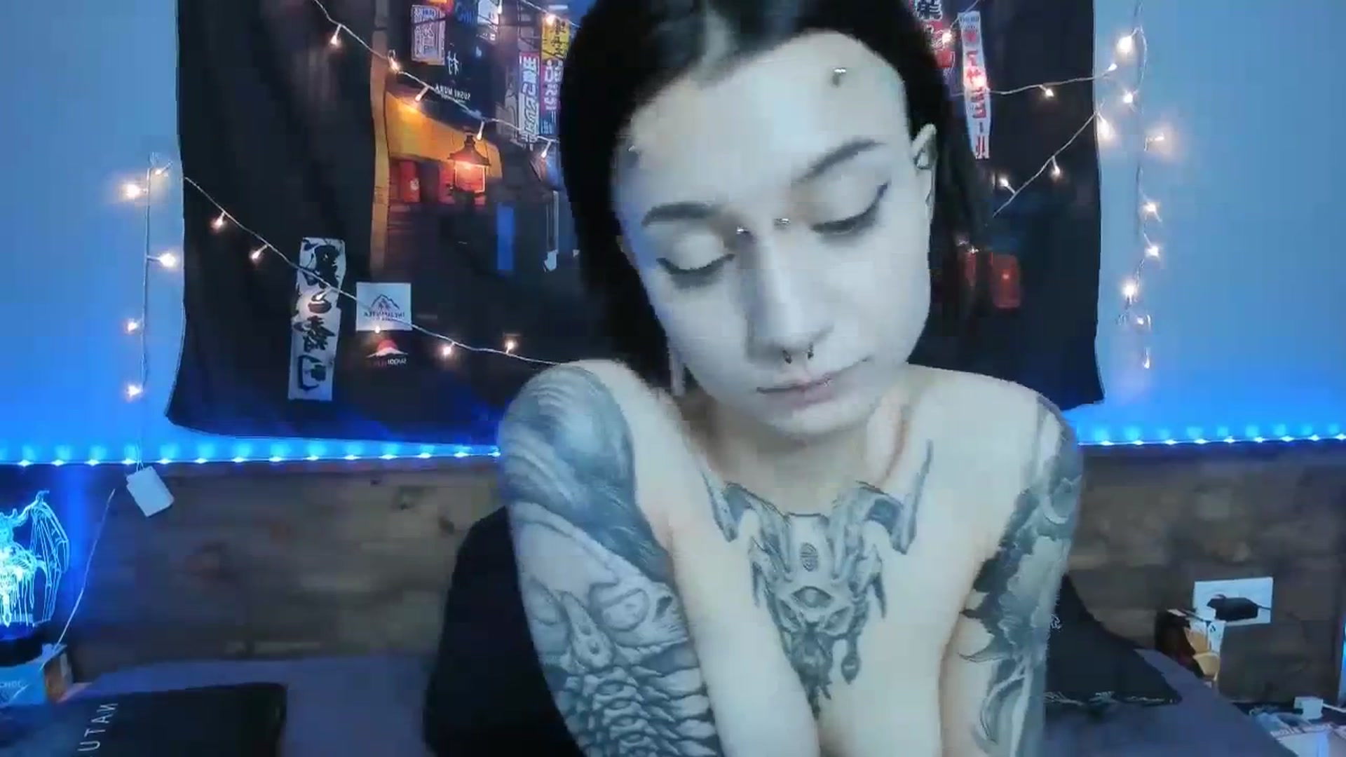 Gallery image thumbnail from Nikki_Carter's myfreecams stream on, 10/25/2023, 08:49 image 15 of 20
