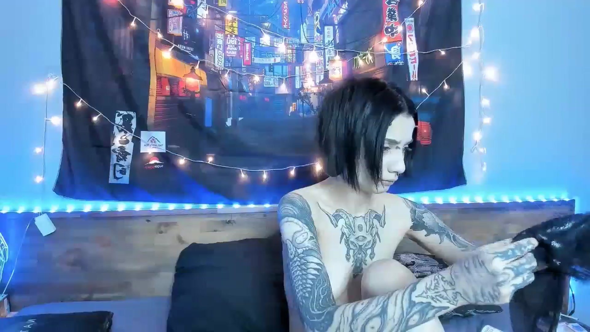 Gallery image thumbnail from Nikki_Carter's myfreecams stream on, 10/25/2023, 10:30 image 9 of 20