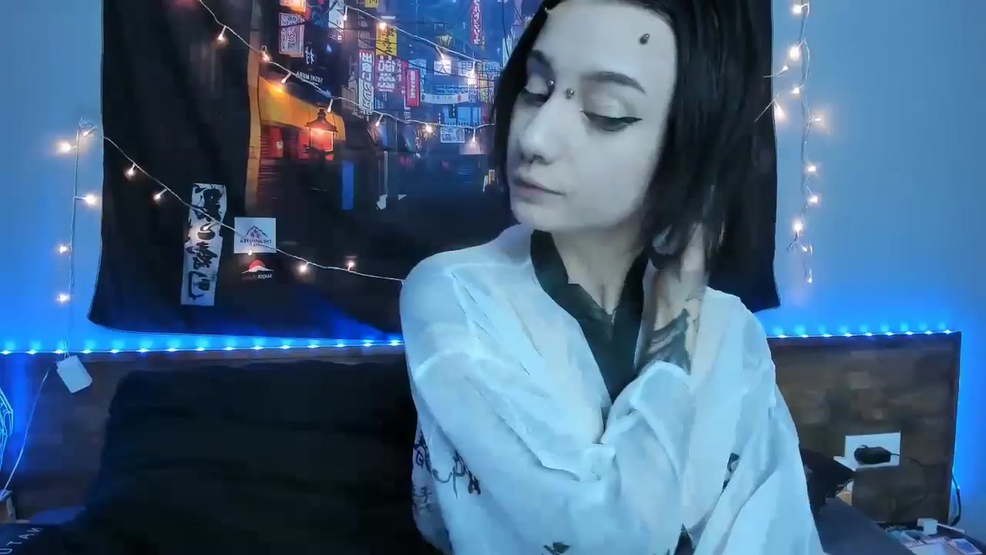 Gallery image thumbnail from Nikki_Carter's myfreecams stream on, 10/25/2023, 10:30 image 10 of 20