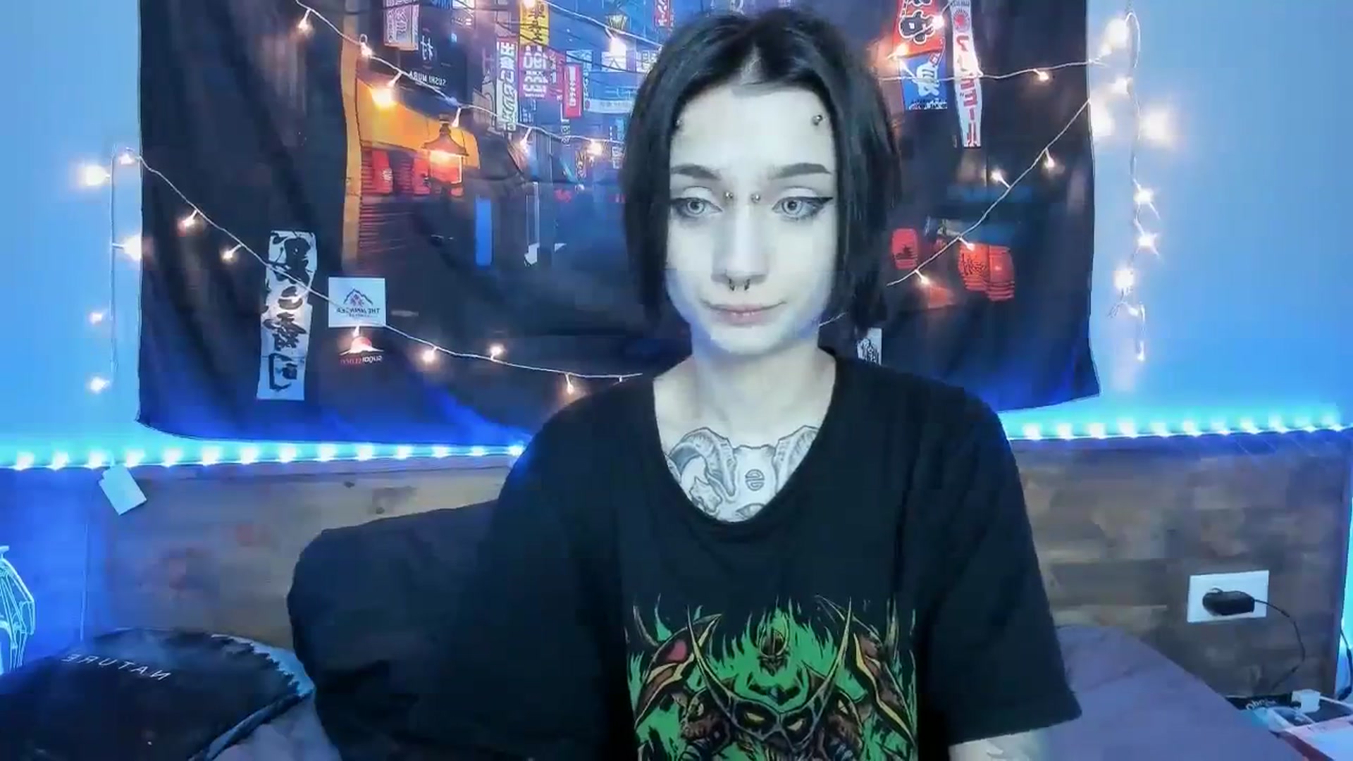 Gallery image thumbnail from Nikki_Carter's myfreecams stream on, 10/27/2023, 09:09 image 17 of 20