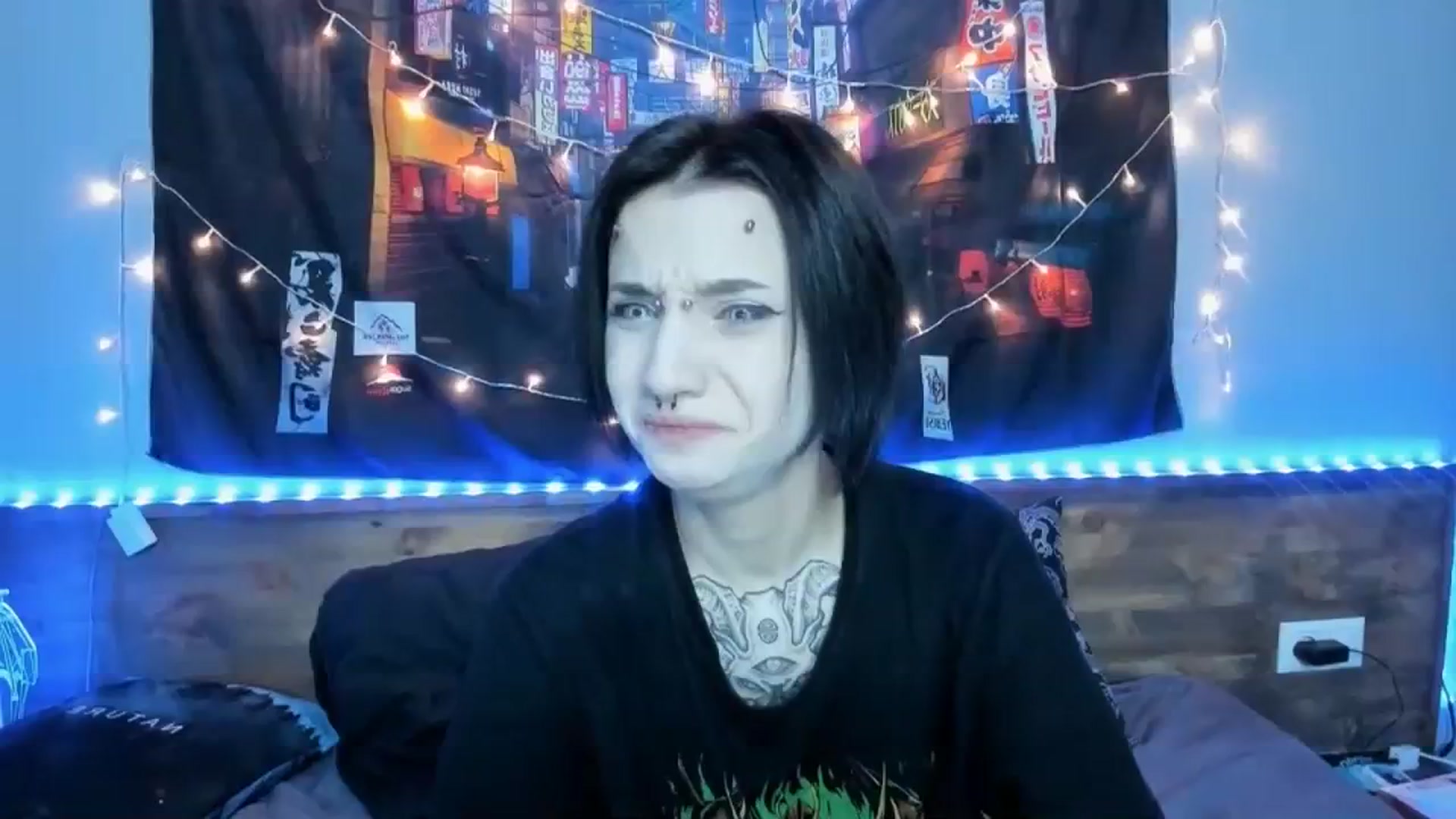Gallery image thumbnail from Nikki_Carter's myfreecams stream on, 10/27/2023, 09:09 image 15 of 20