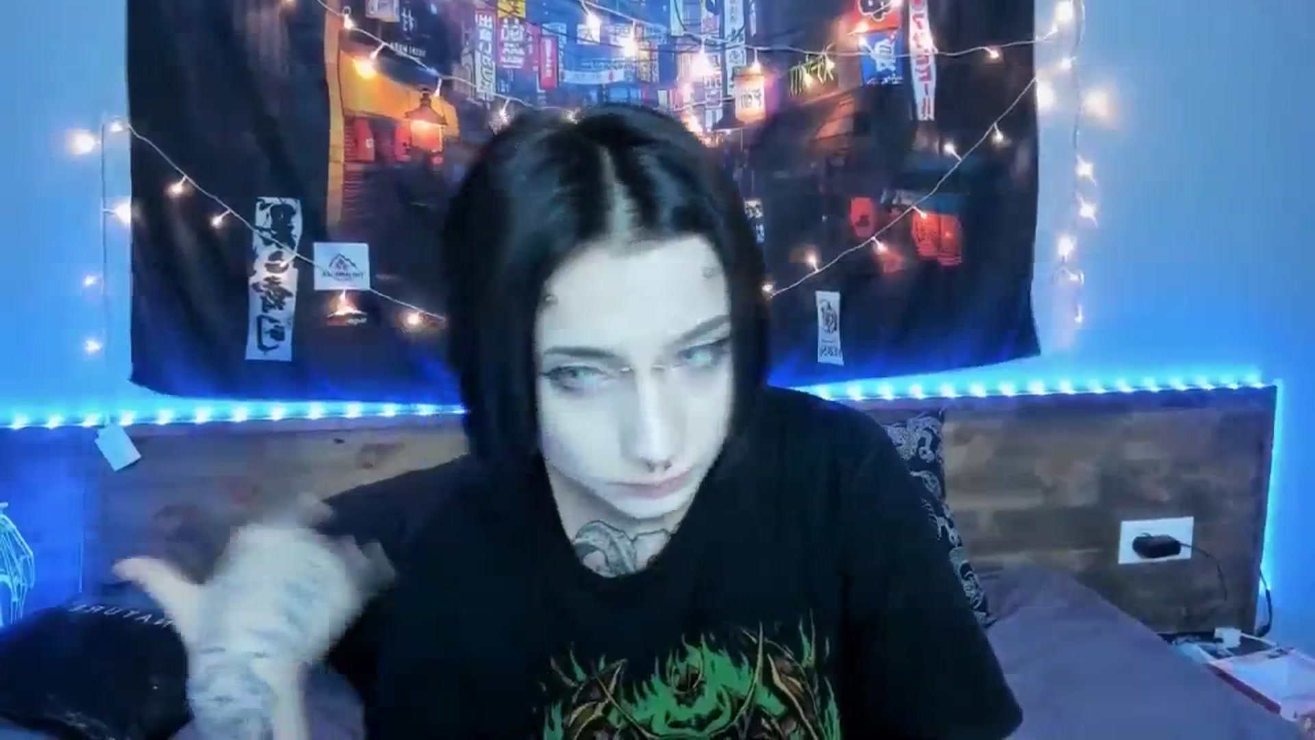 Gallery image thumbnail from Nikki_Carter's myfreecams stream on, 10/27/2023, 09:09 image 8 of 20